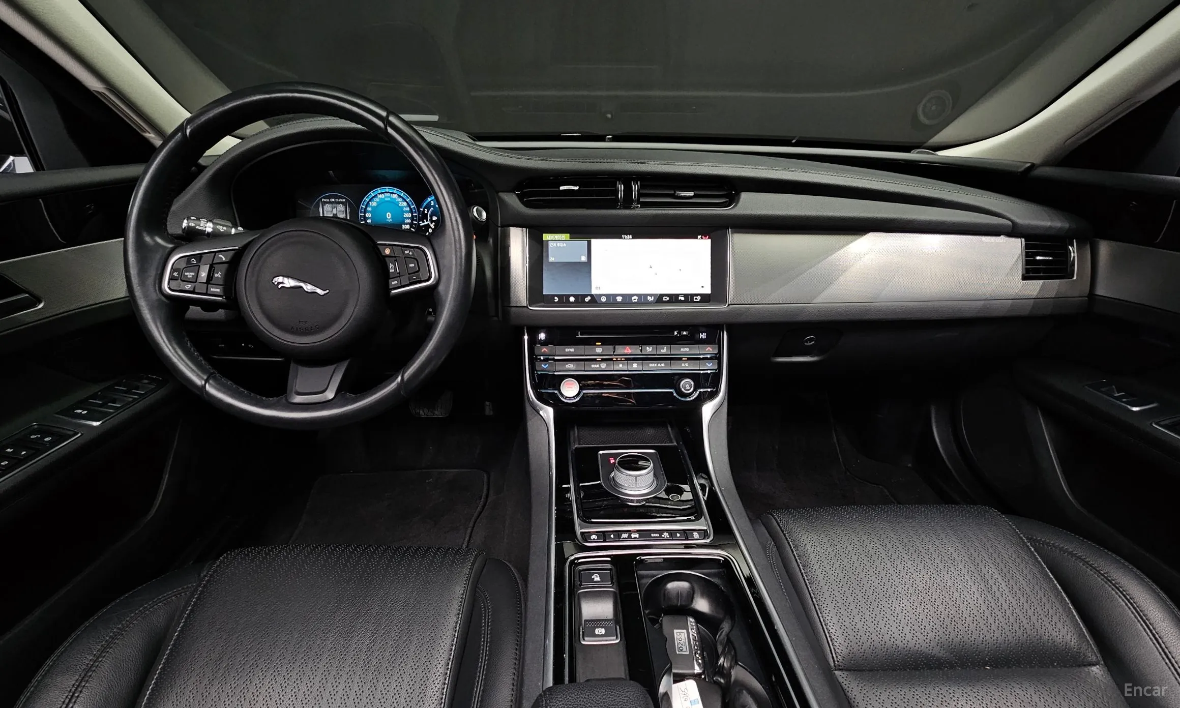 Jaguar XF (x260) превью 7