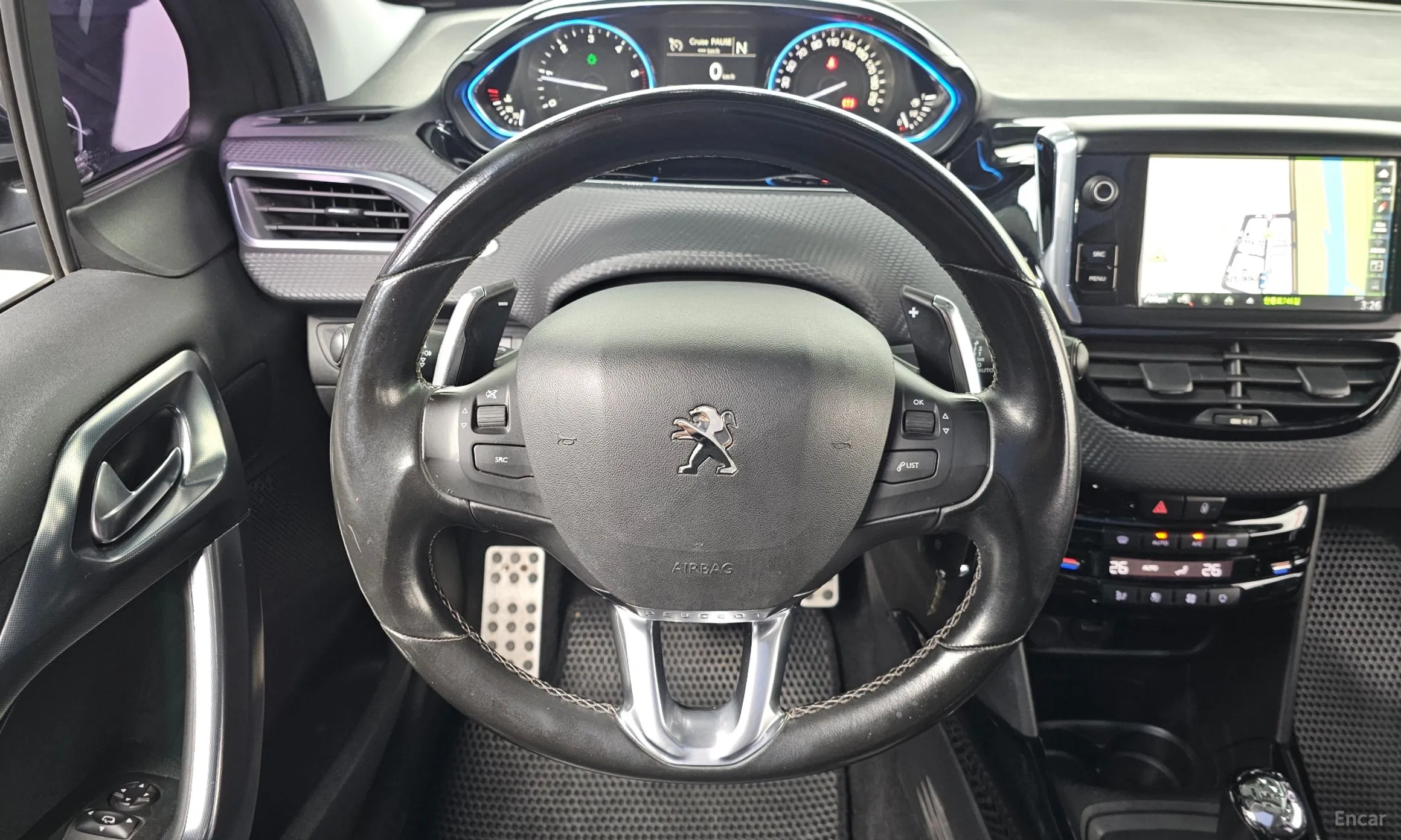 Peugeot 2008. превью 13