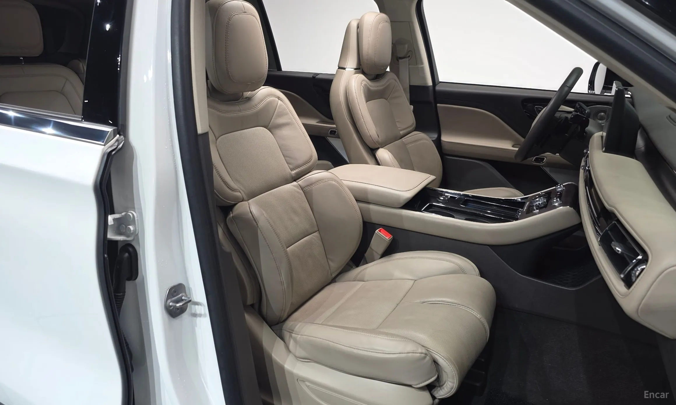 Lincoln Aviator 2nd Generation превью 10