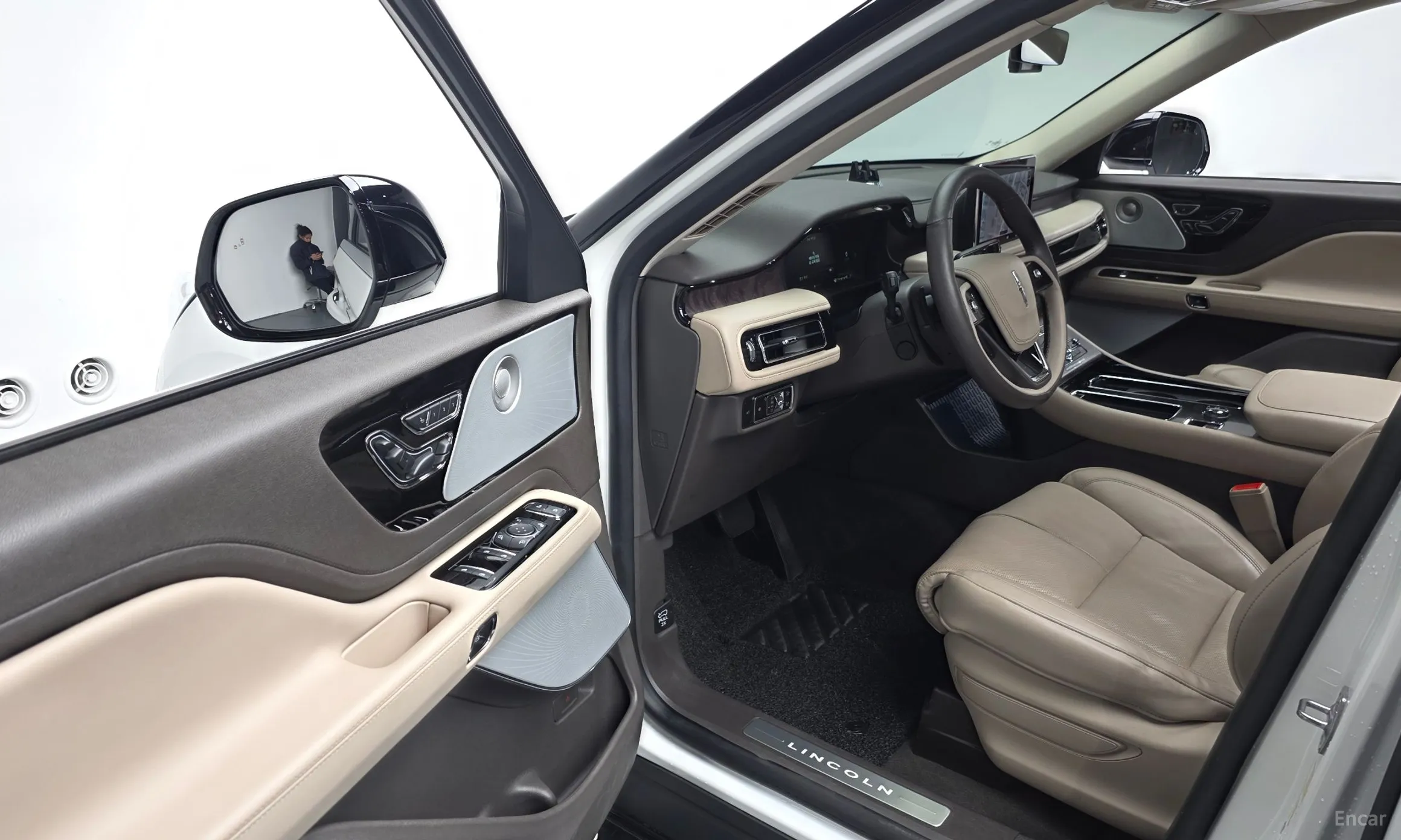 Lincoln Aviator 2nd Generation превью 11