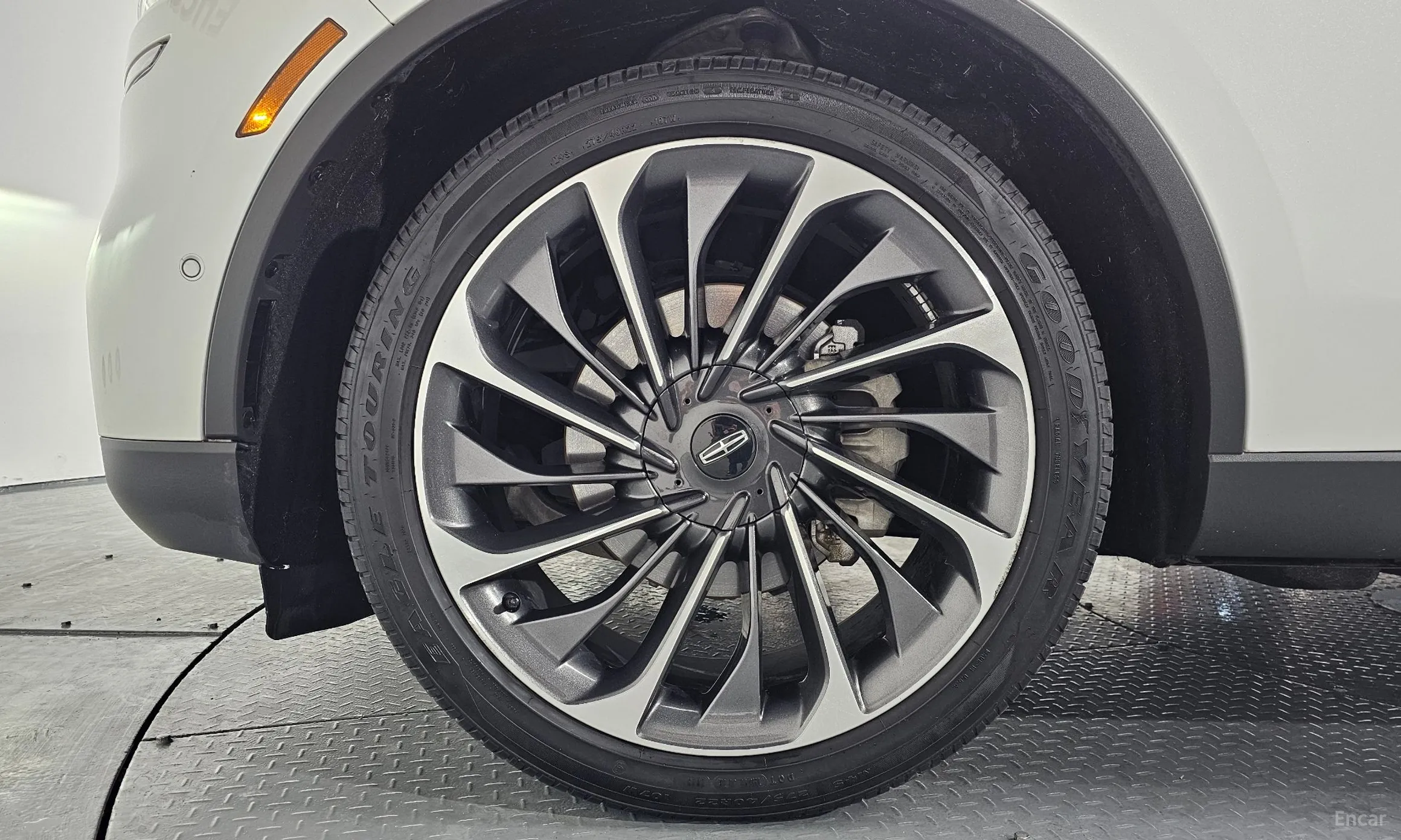 Lincoln Aviator 2nd Generation превью 5