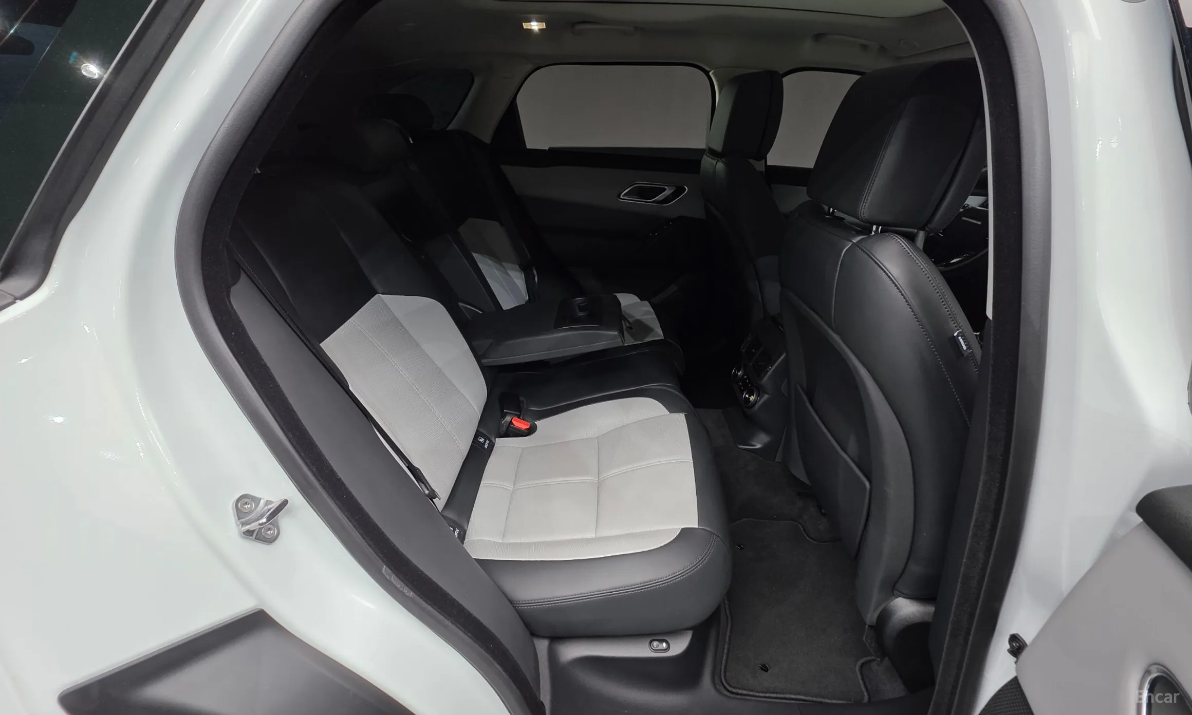 Land Rover Range Rover Bella превью 19