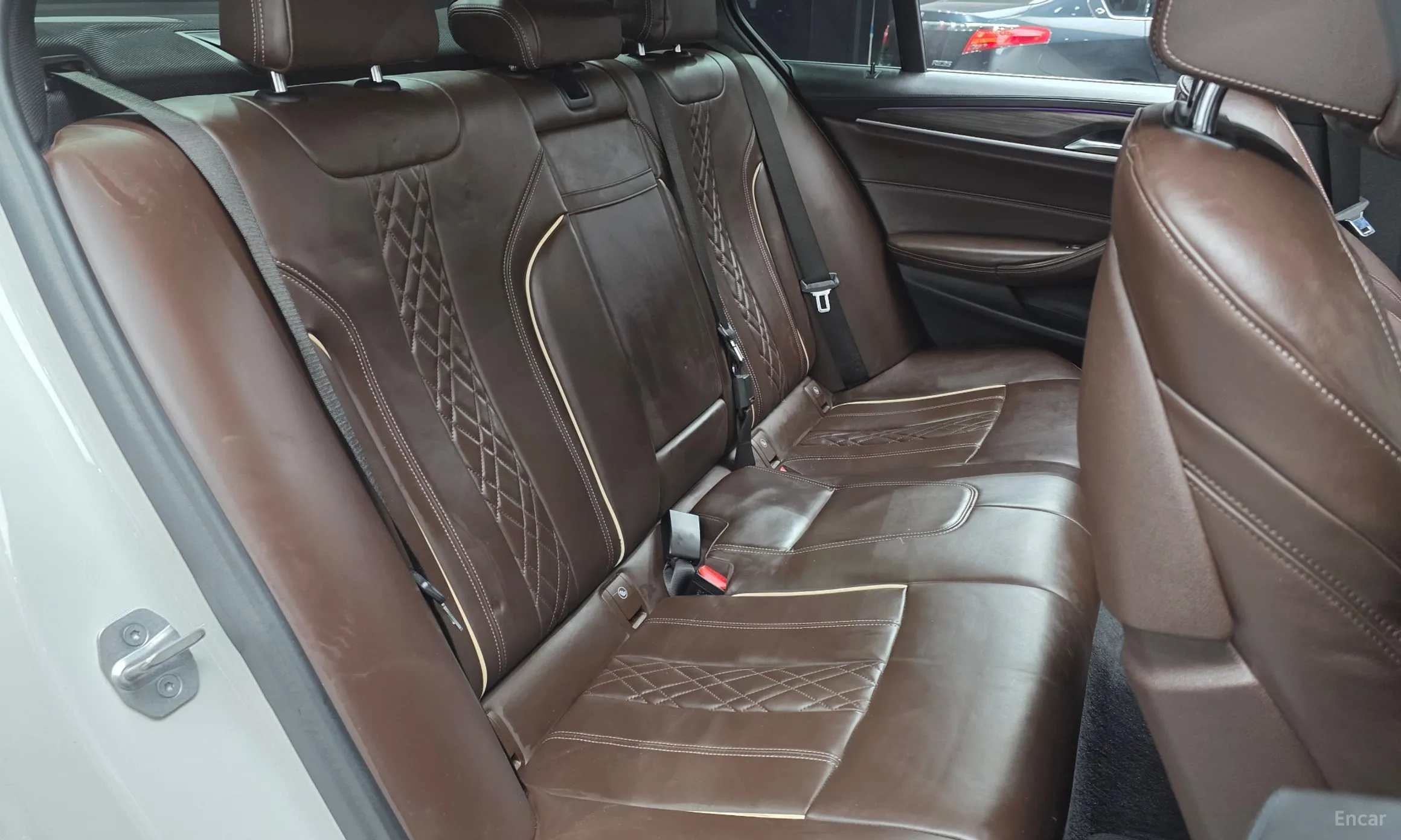 BMW 5 Series (G30) превью 12
