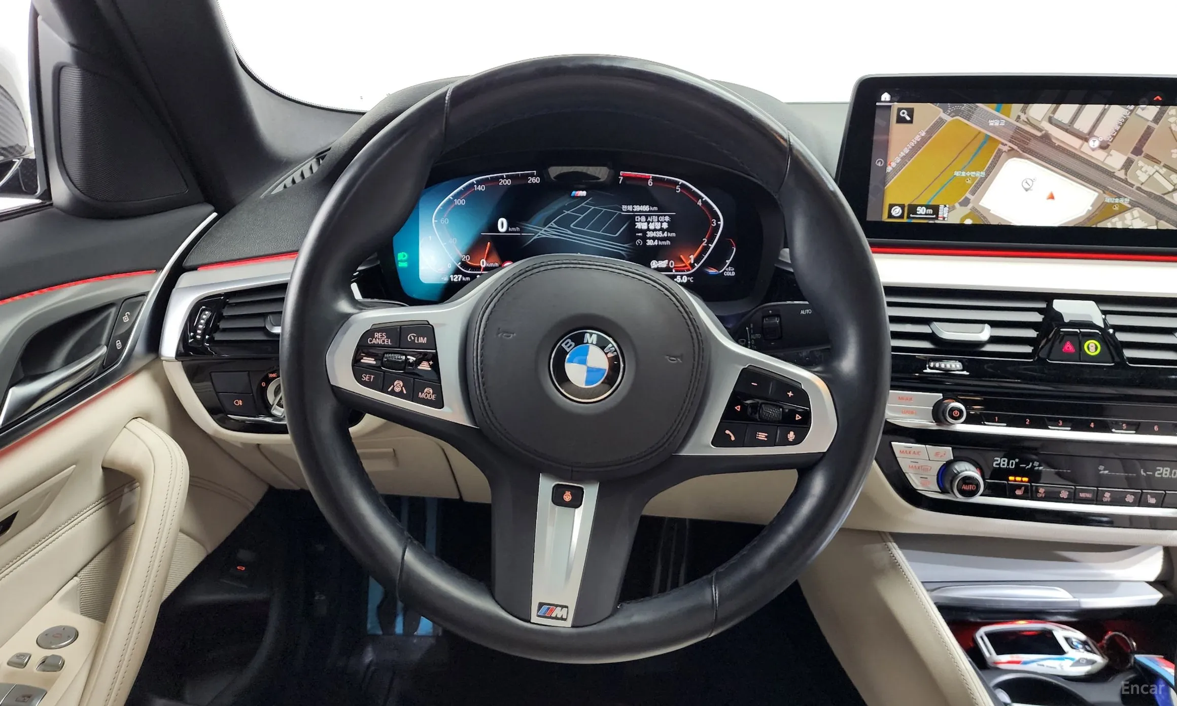 BMW 5 Series (G30) превью 13