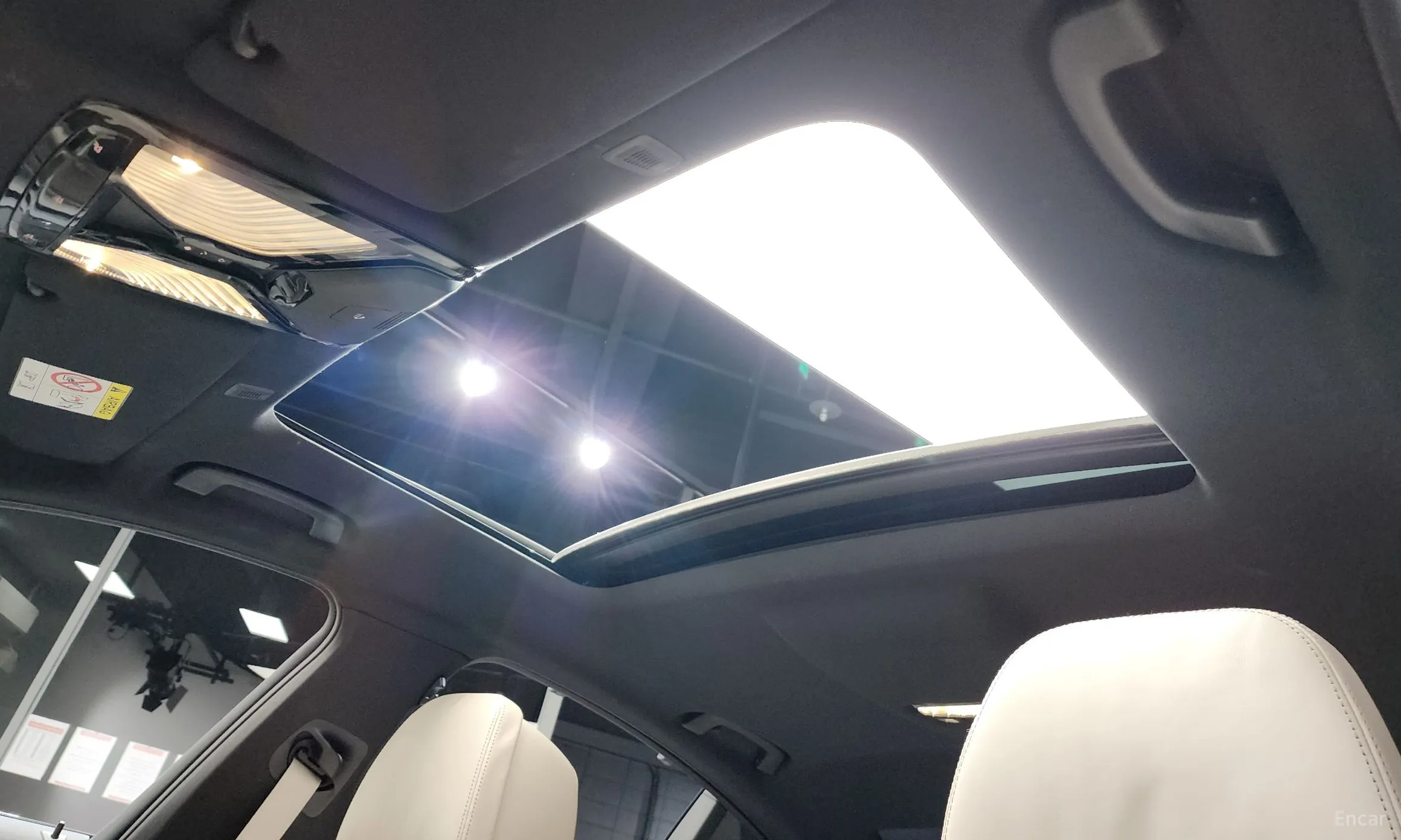 BMW 5 Series (G30) превью 19