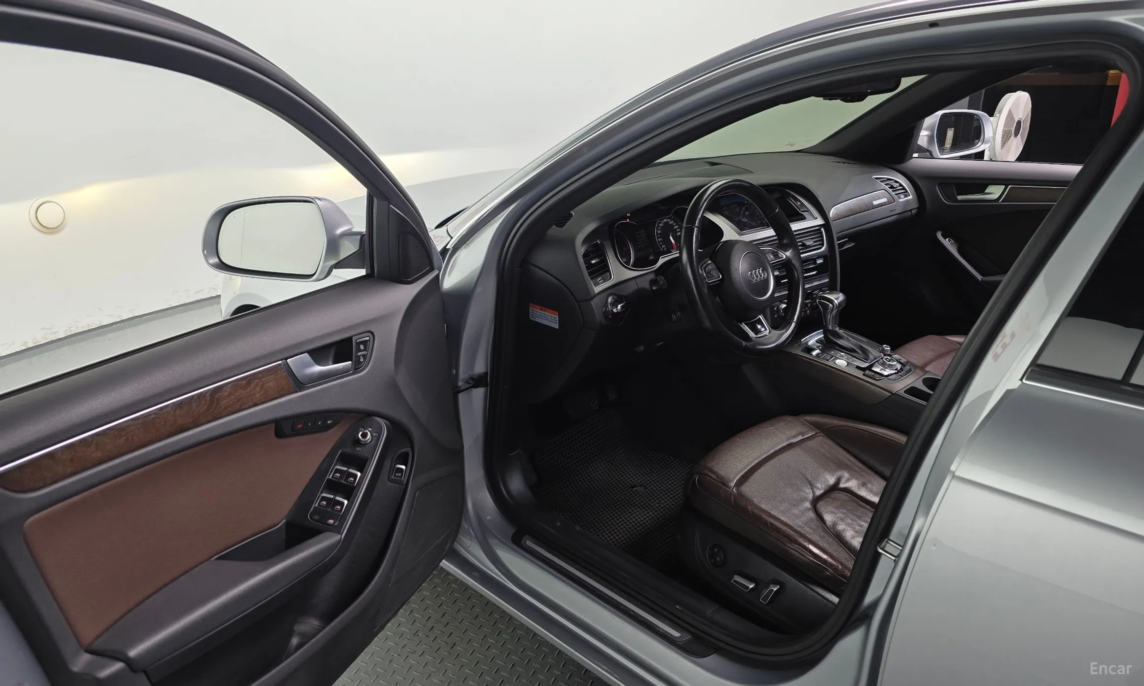 Audi New A4 превью 11