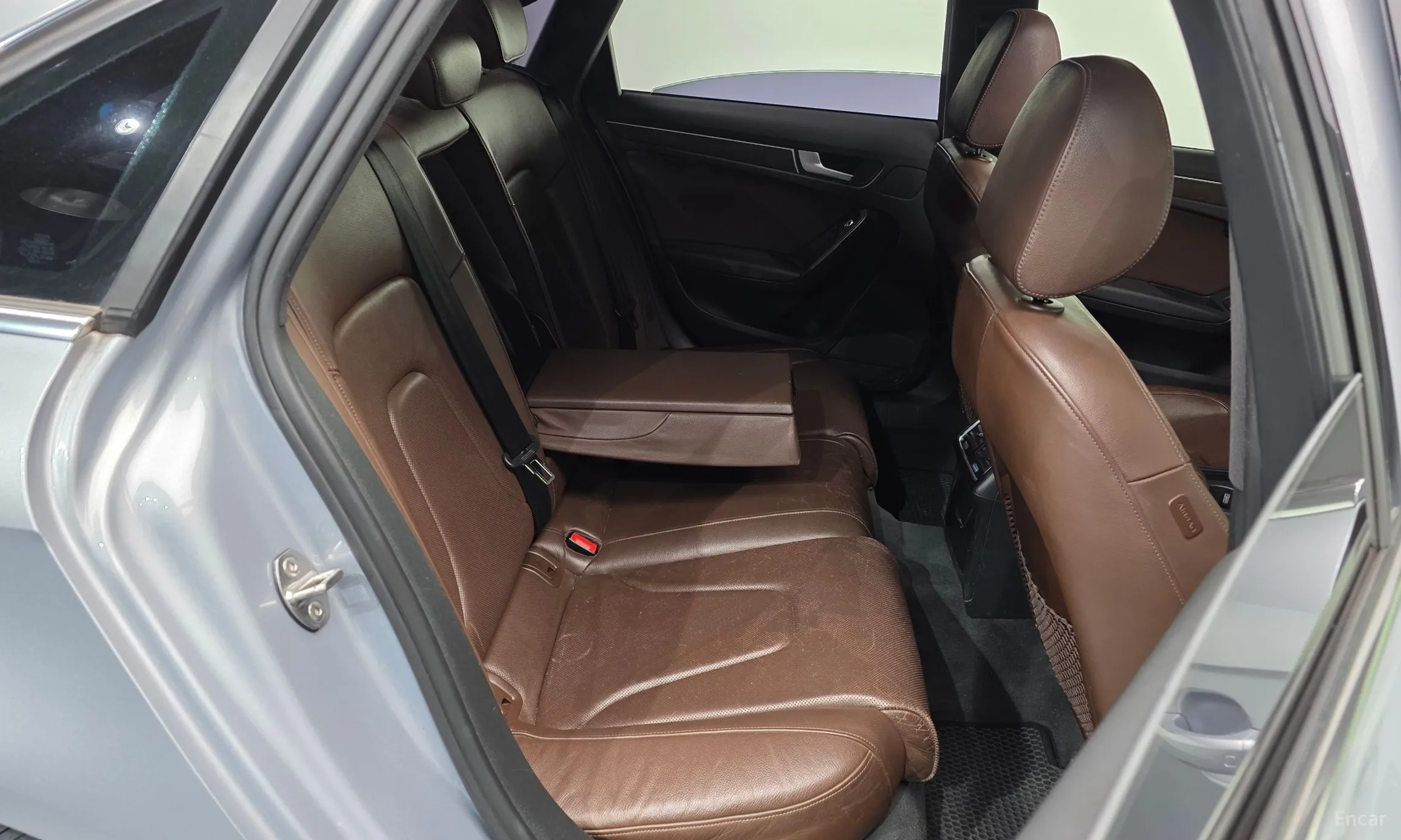 Audi New A4 превью 12