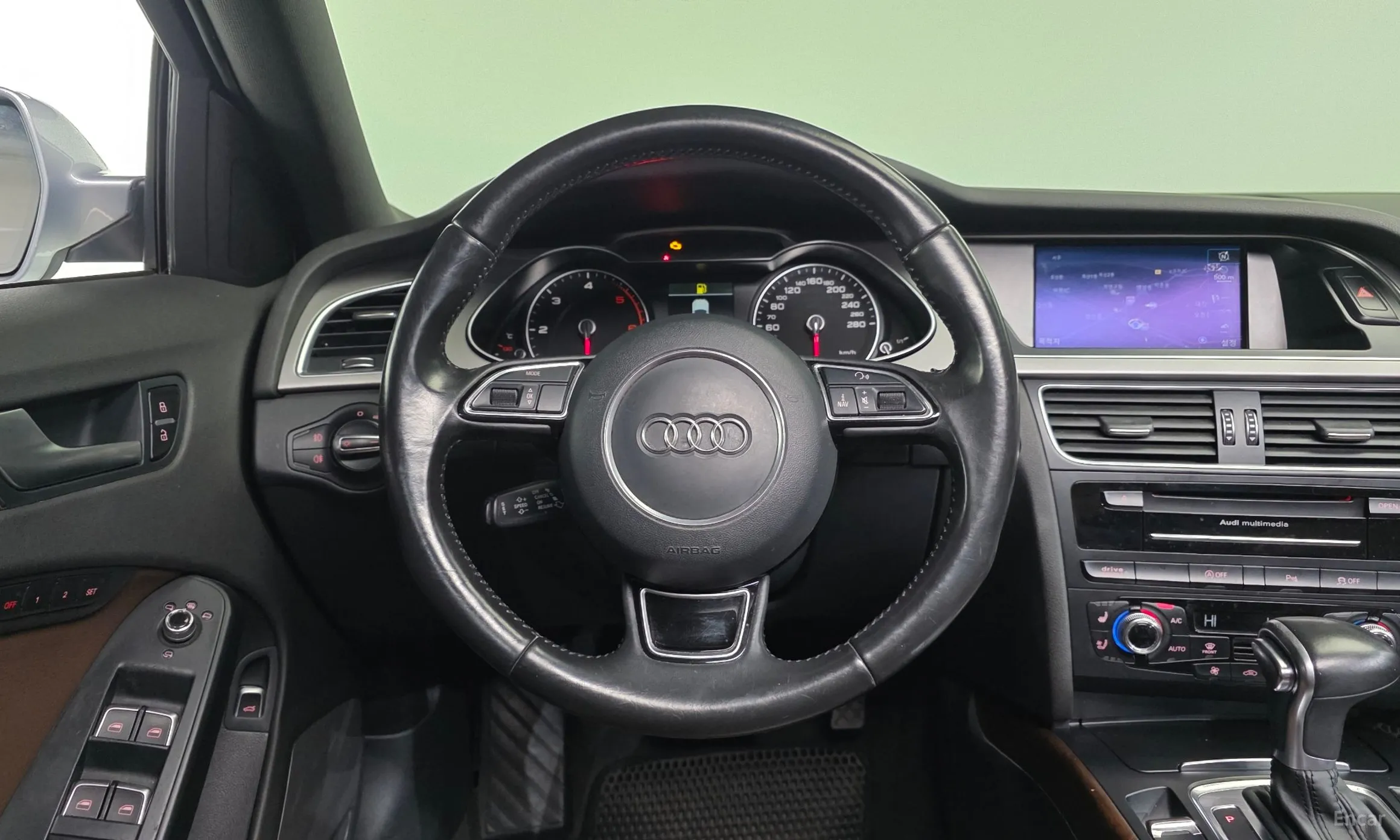 Audi New A4 превью 13