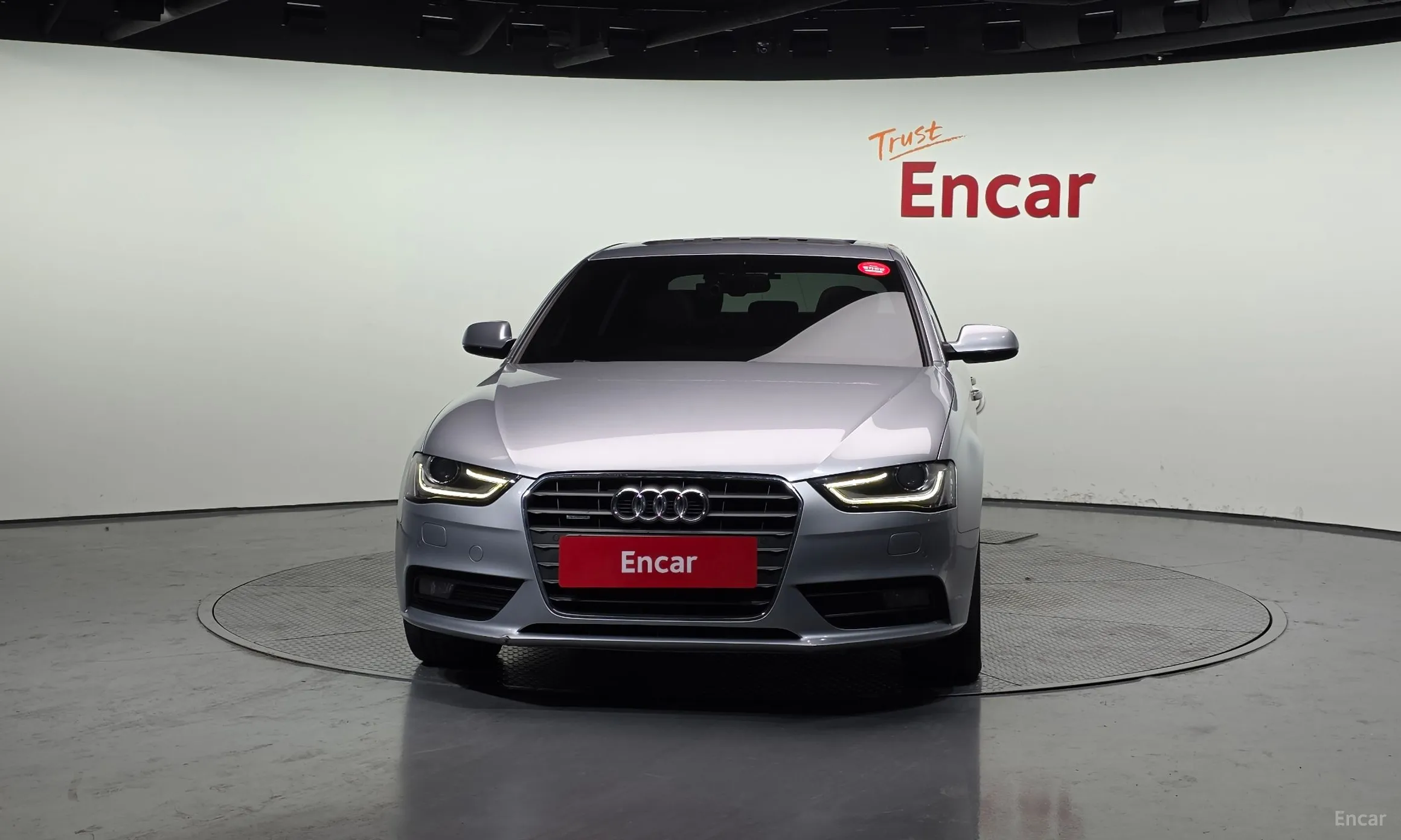 Audi New A4 превью 3