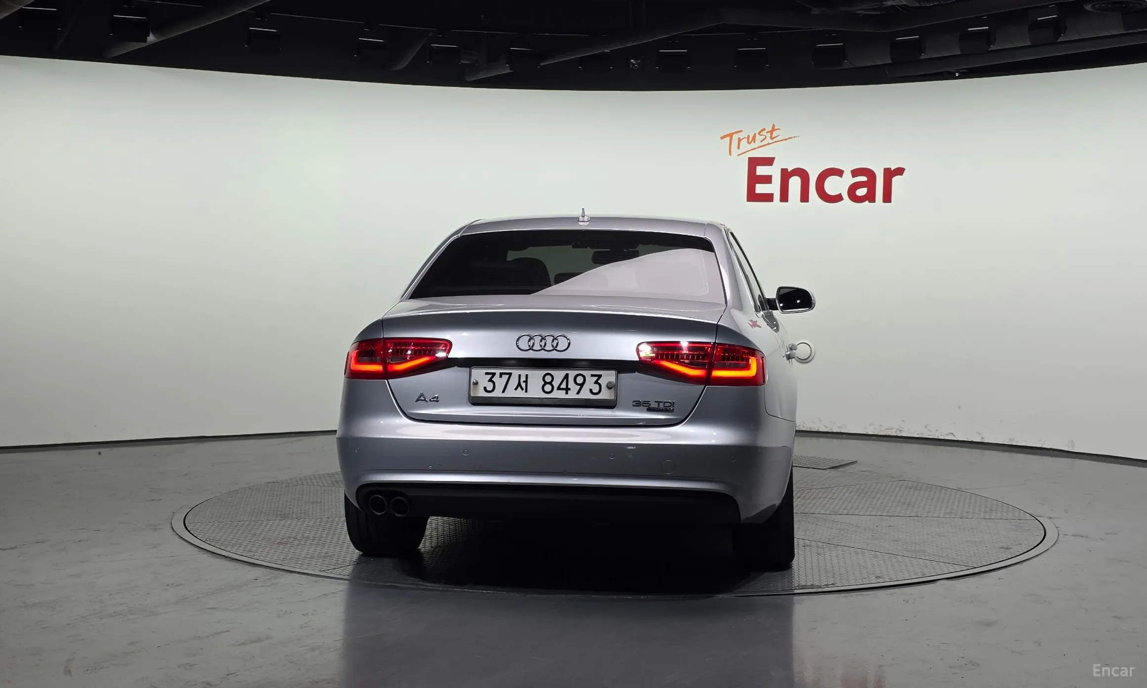 Audi New A4 превью 4