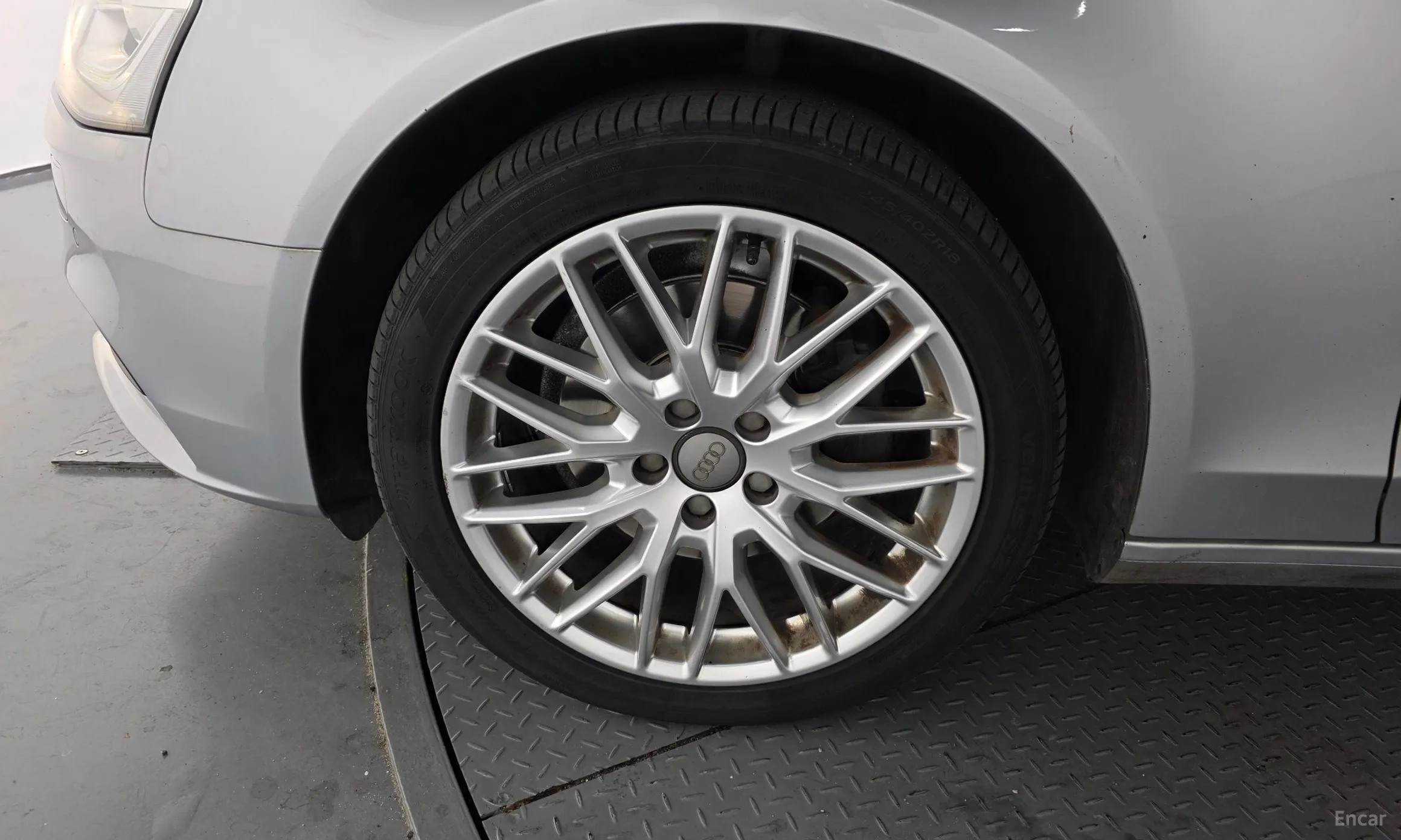 Audi New A4 превью 5