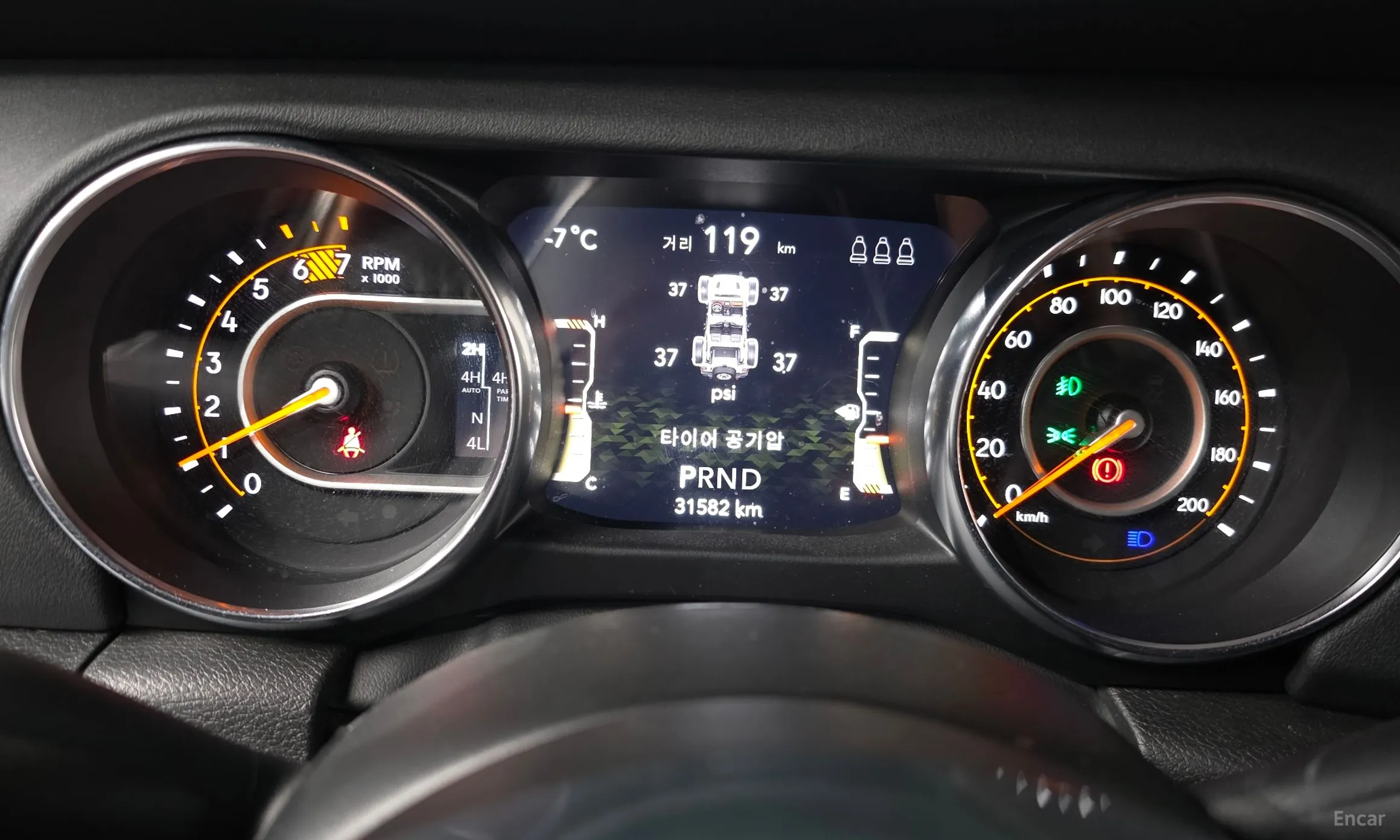 Jeep Wrangler (JL) превью 8