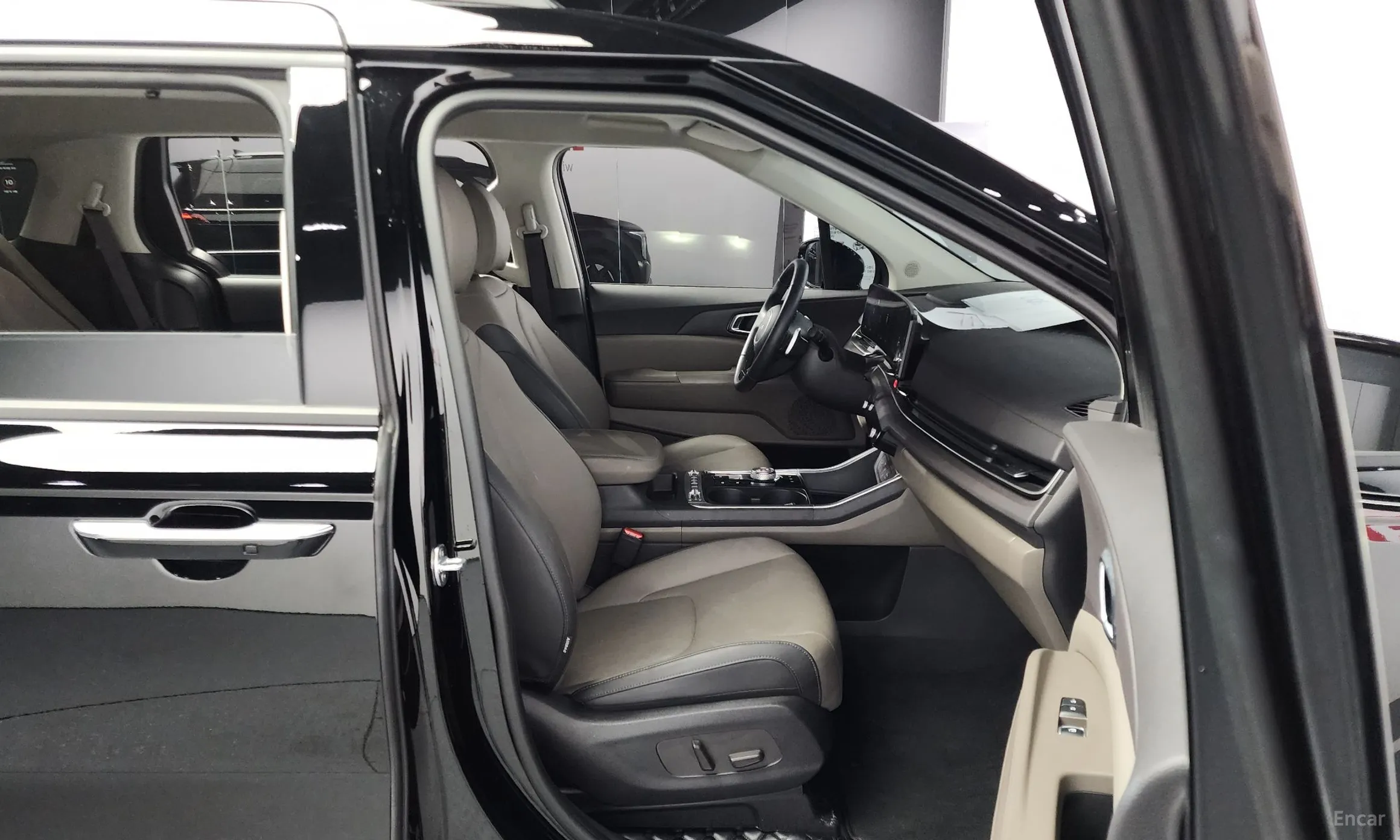 Kia Carnival 4th Generation превью 10