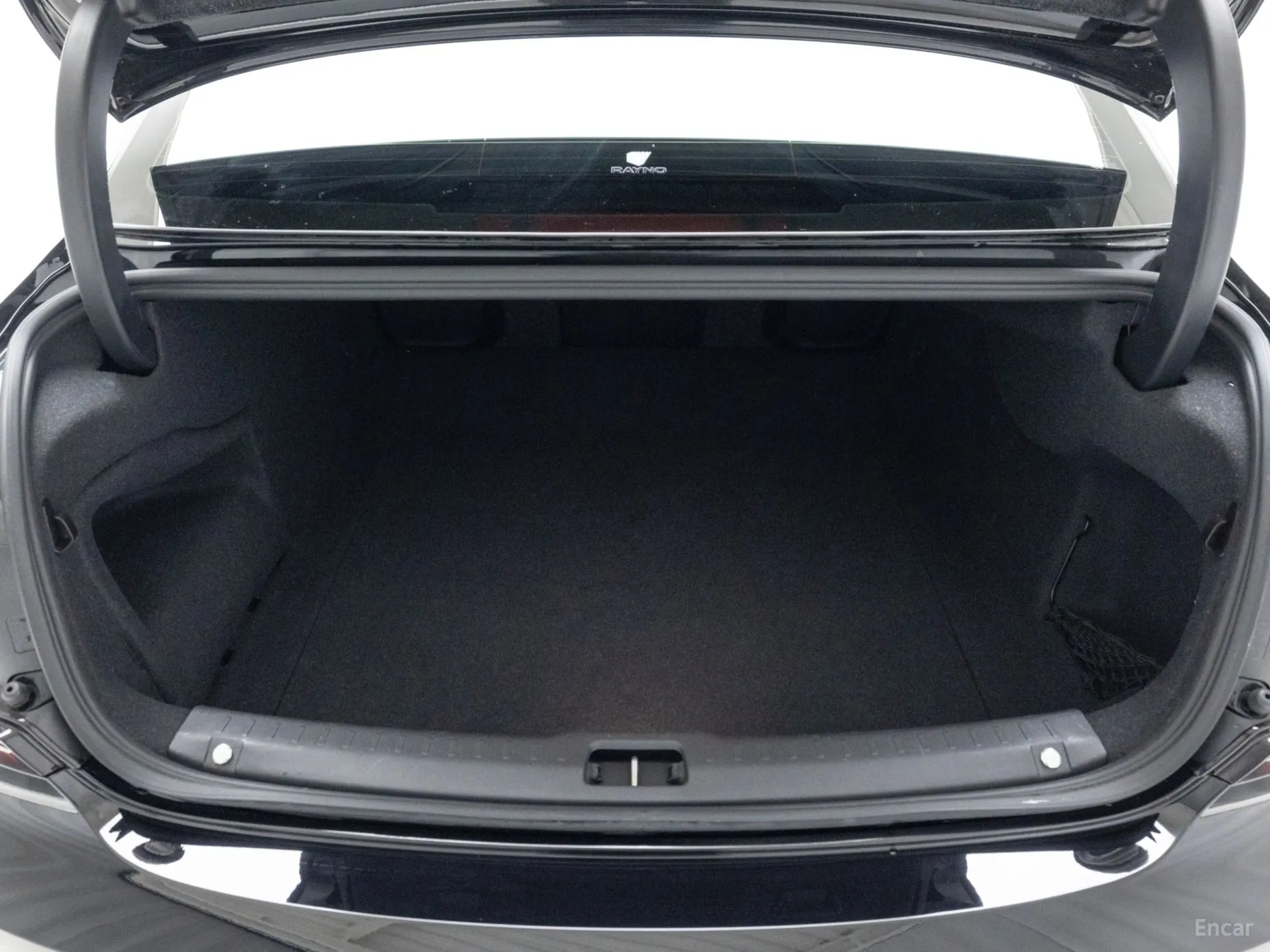 Volvo S90 превью 17