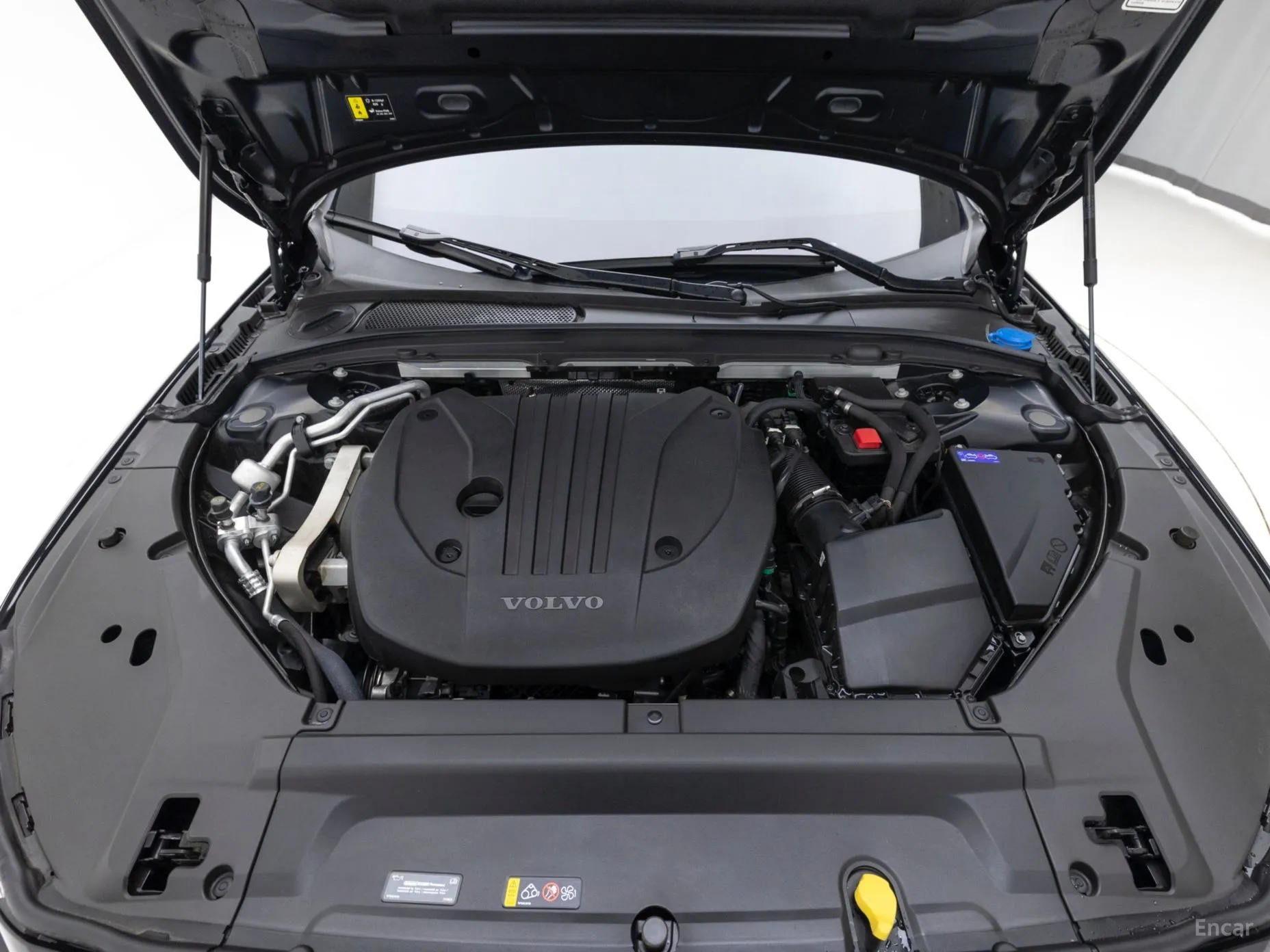 Volvo S90 превью 4