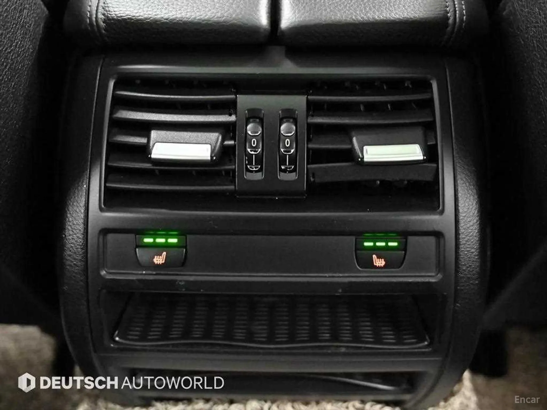 BMW 5 Series (F10) превью 16