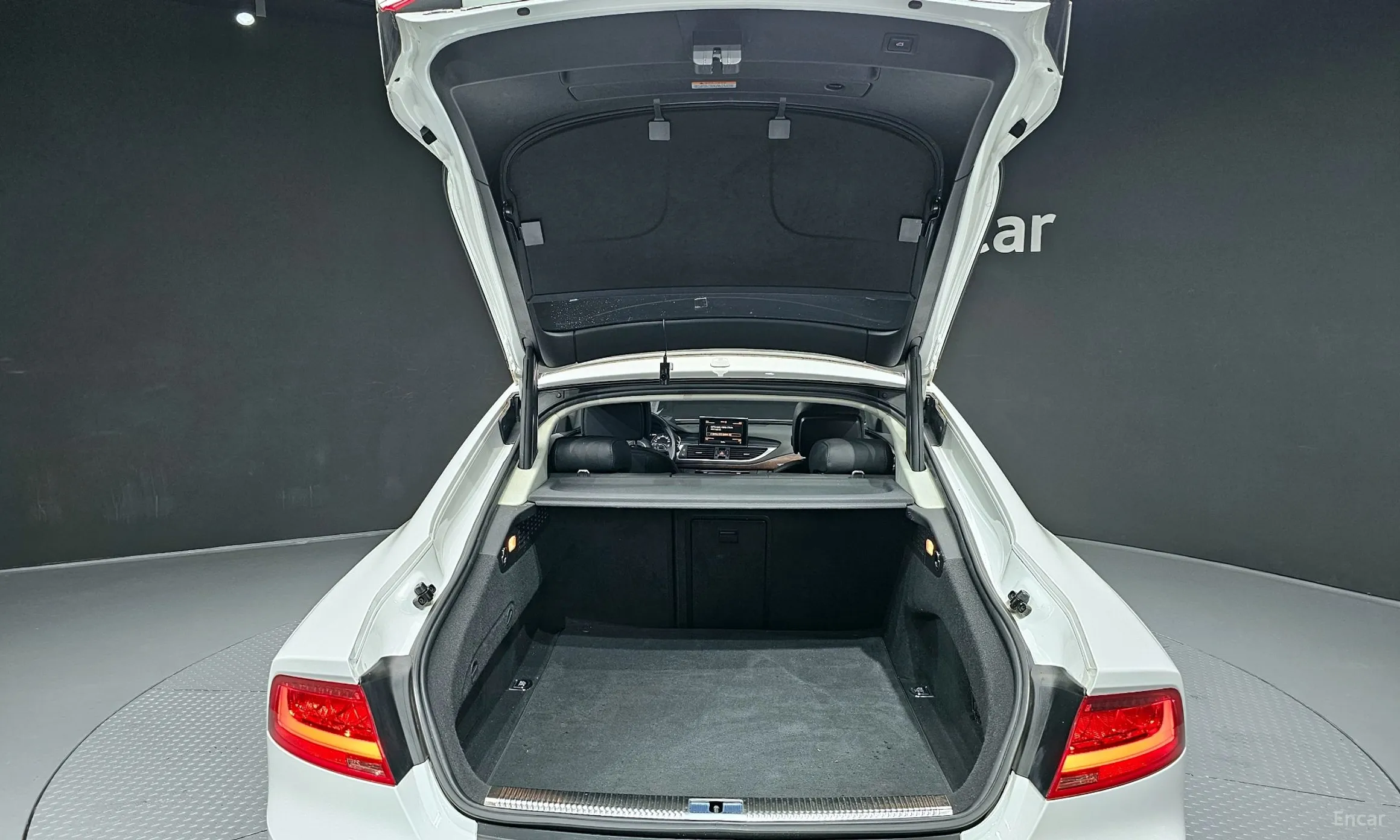 Audi A7 превью 20