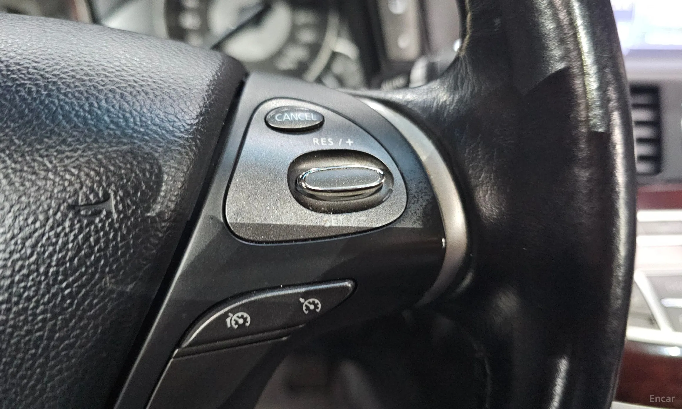 Infiniti M30d превью 19