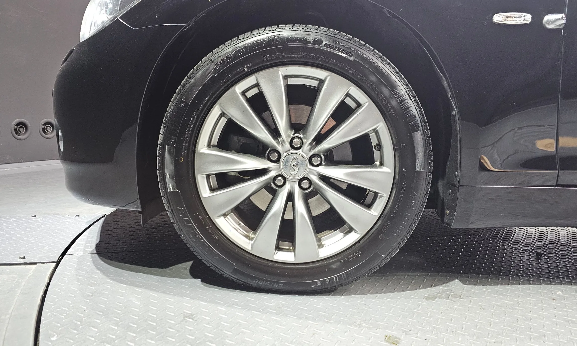 Infiniti M30d превью 5