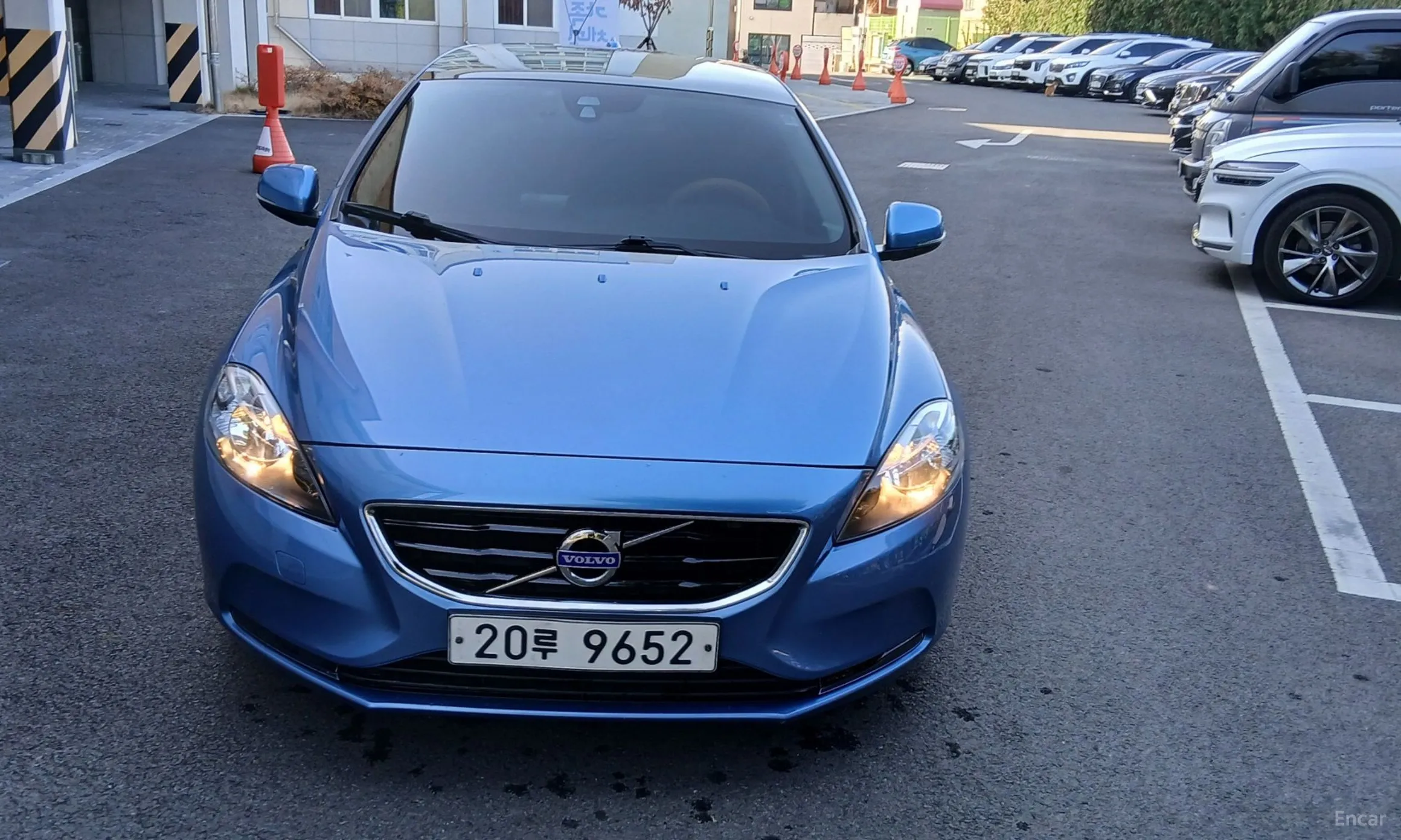 Volvo V40