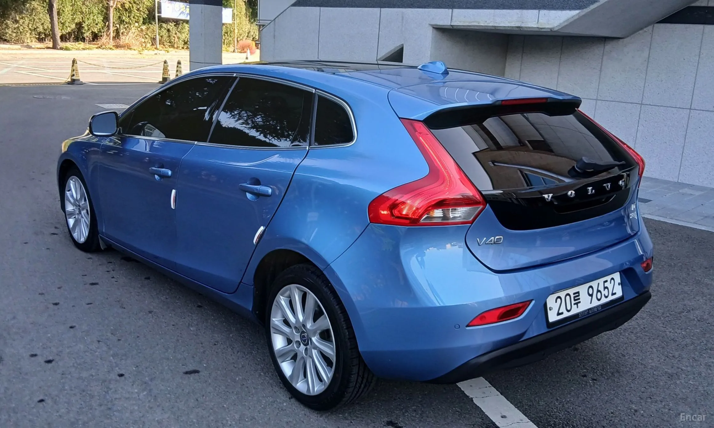 Volvo V40 превью 6