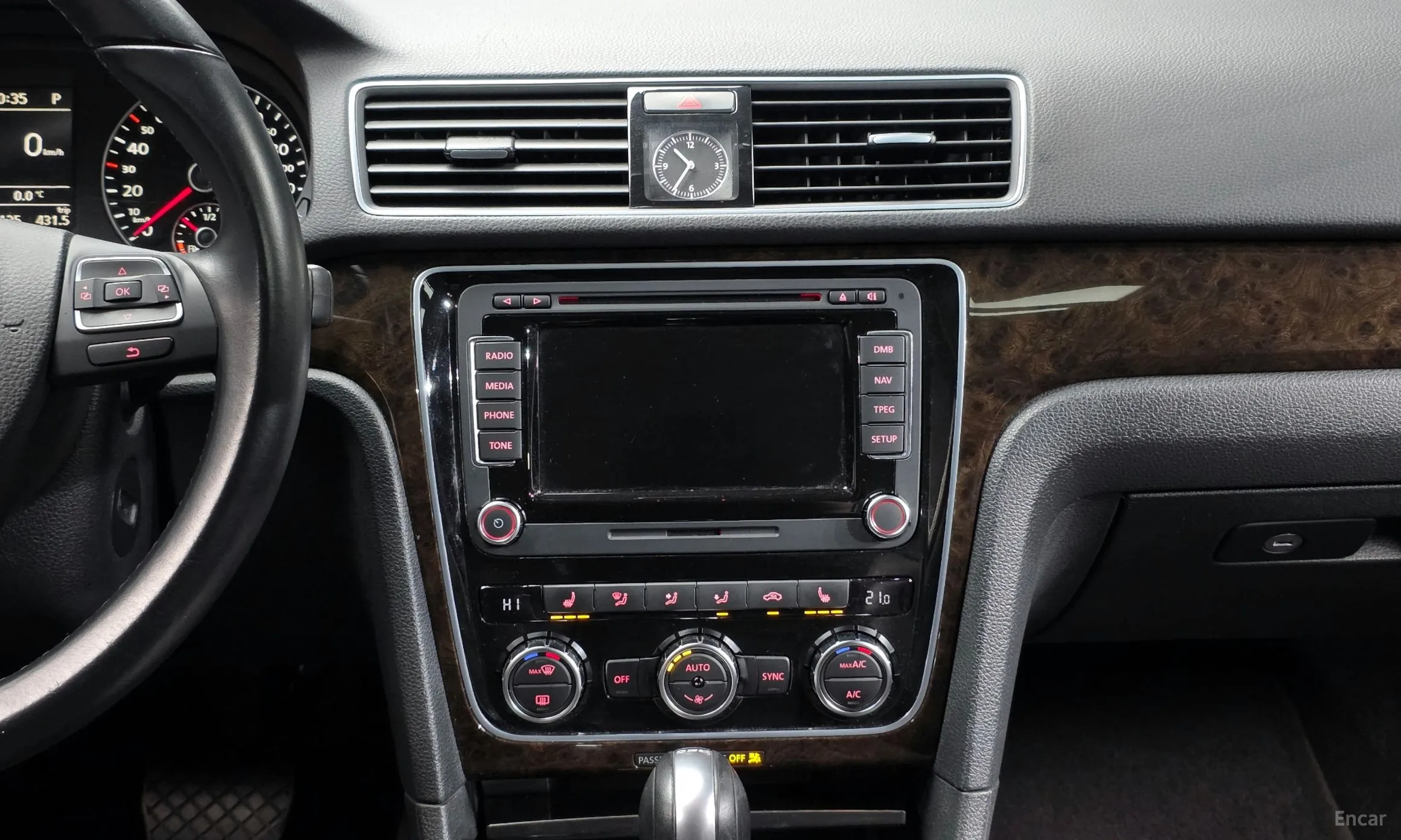 Volkswagen The New Passat превью 15