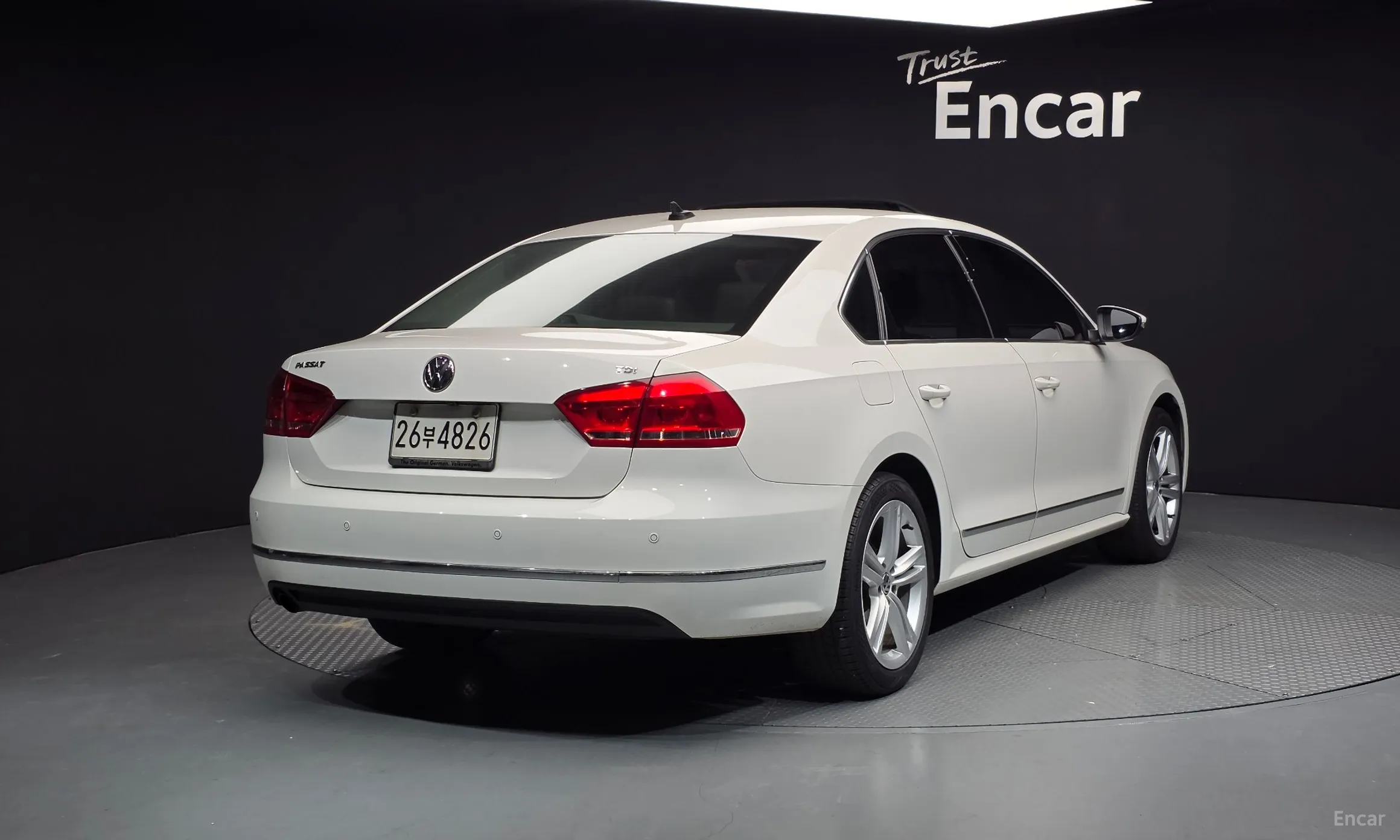 Volkswagen The New Passat превью 2