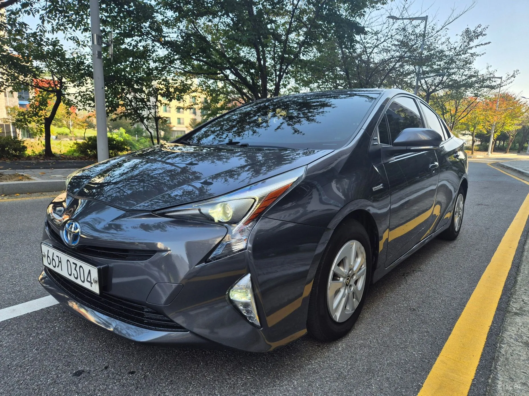 Toyota Prius 4th Generation