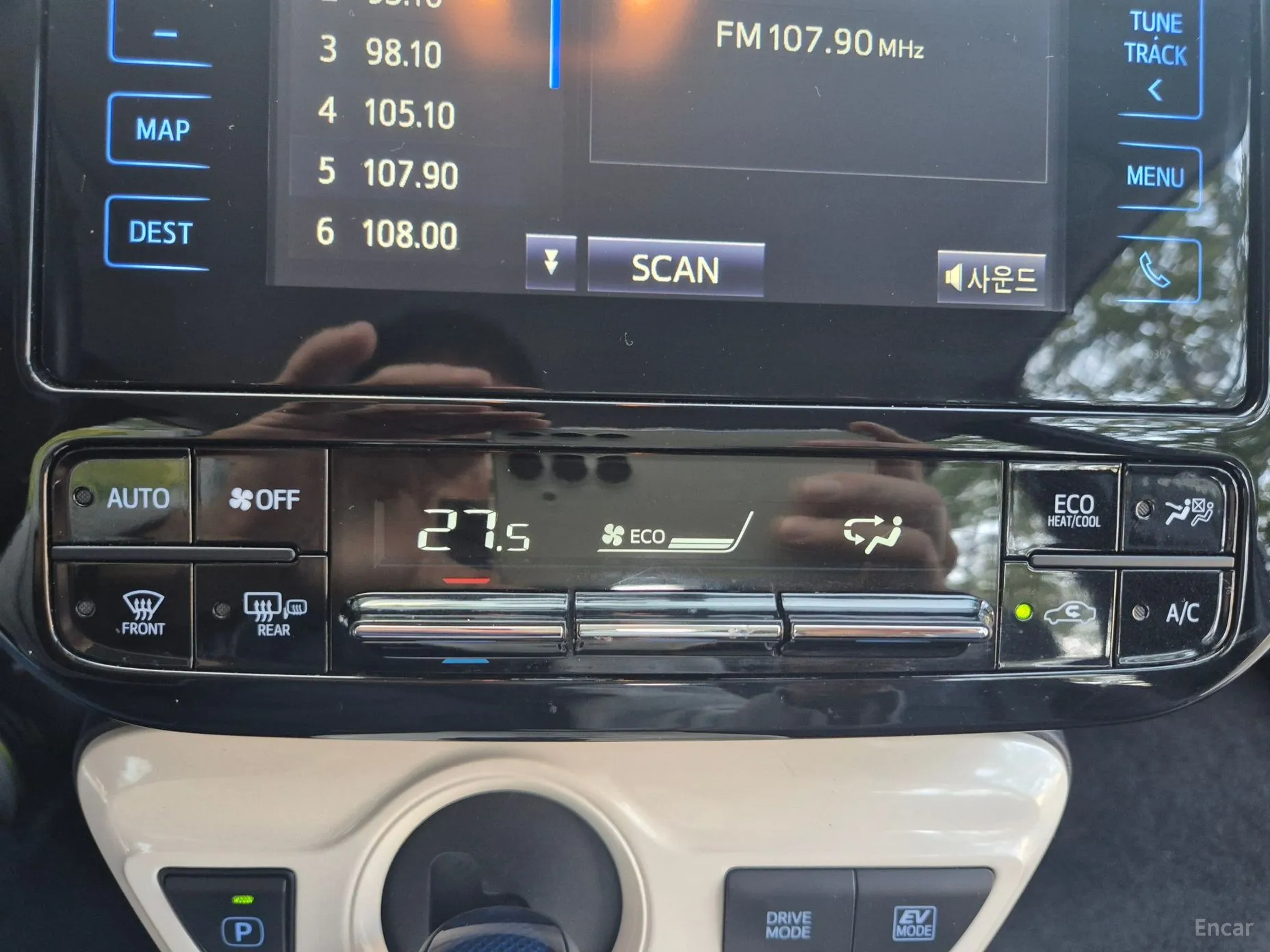 Toyota Prius 4th Generation превью 16