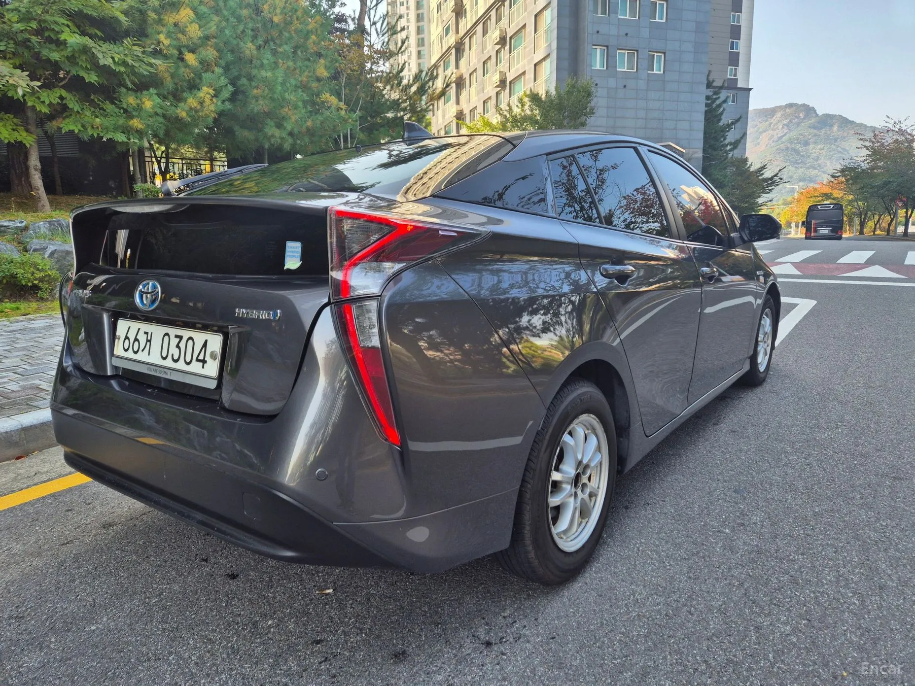 Toyota Prius 4th Generation превью 5
