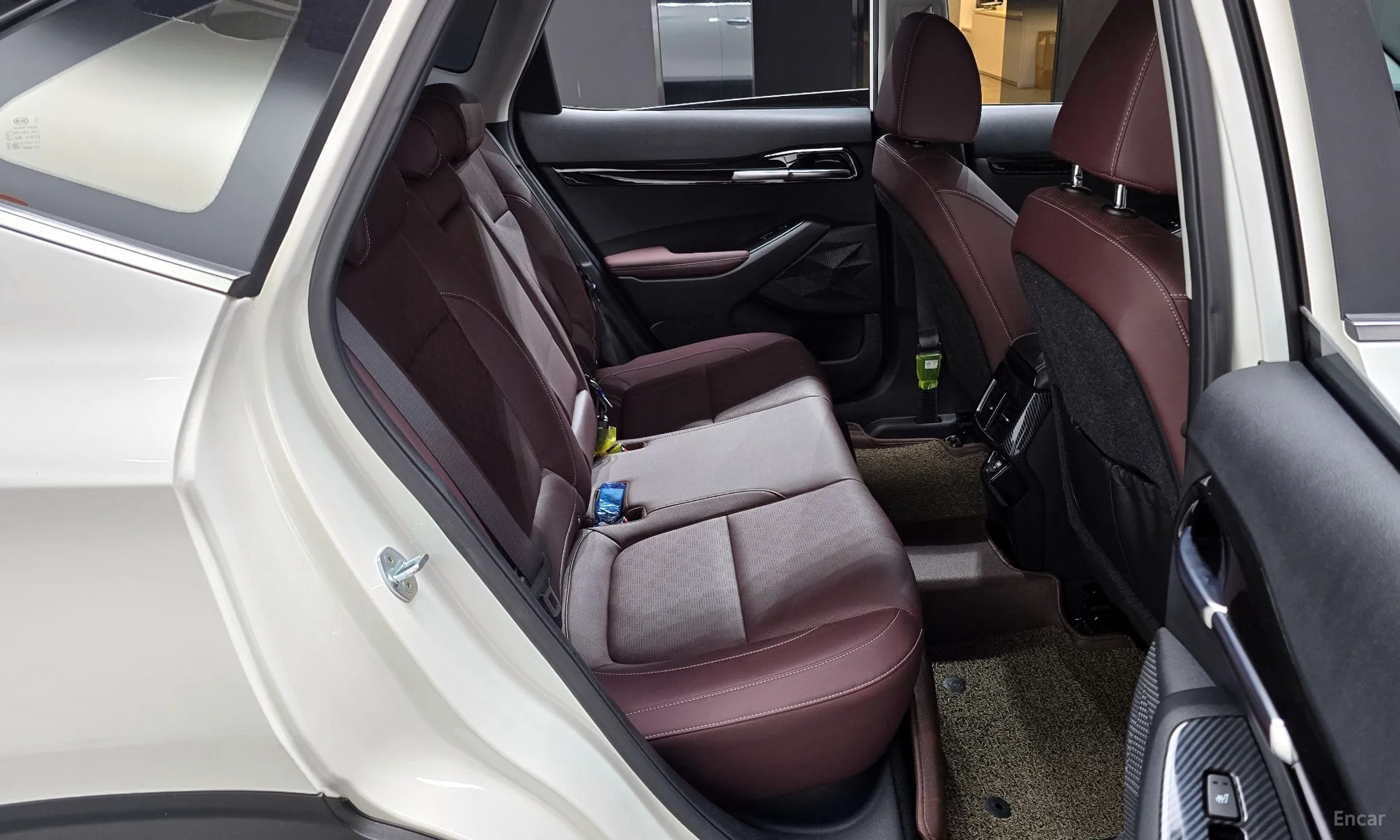 Kia Seltos превью 12