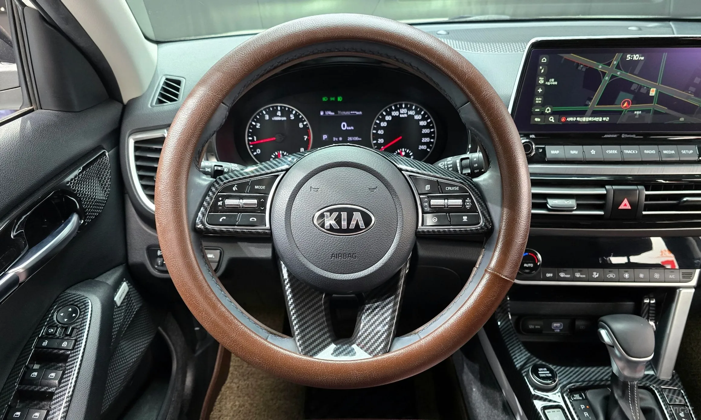 Kia Seltos превью 13