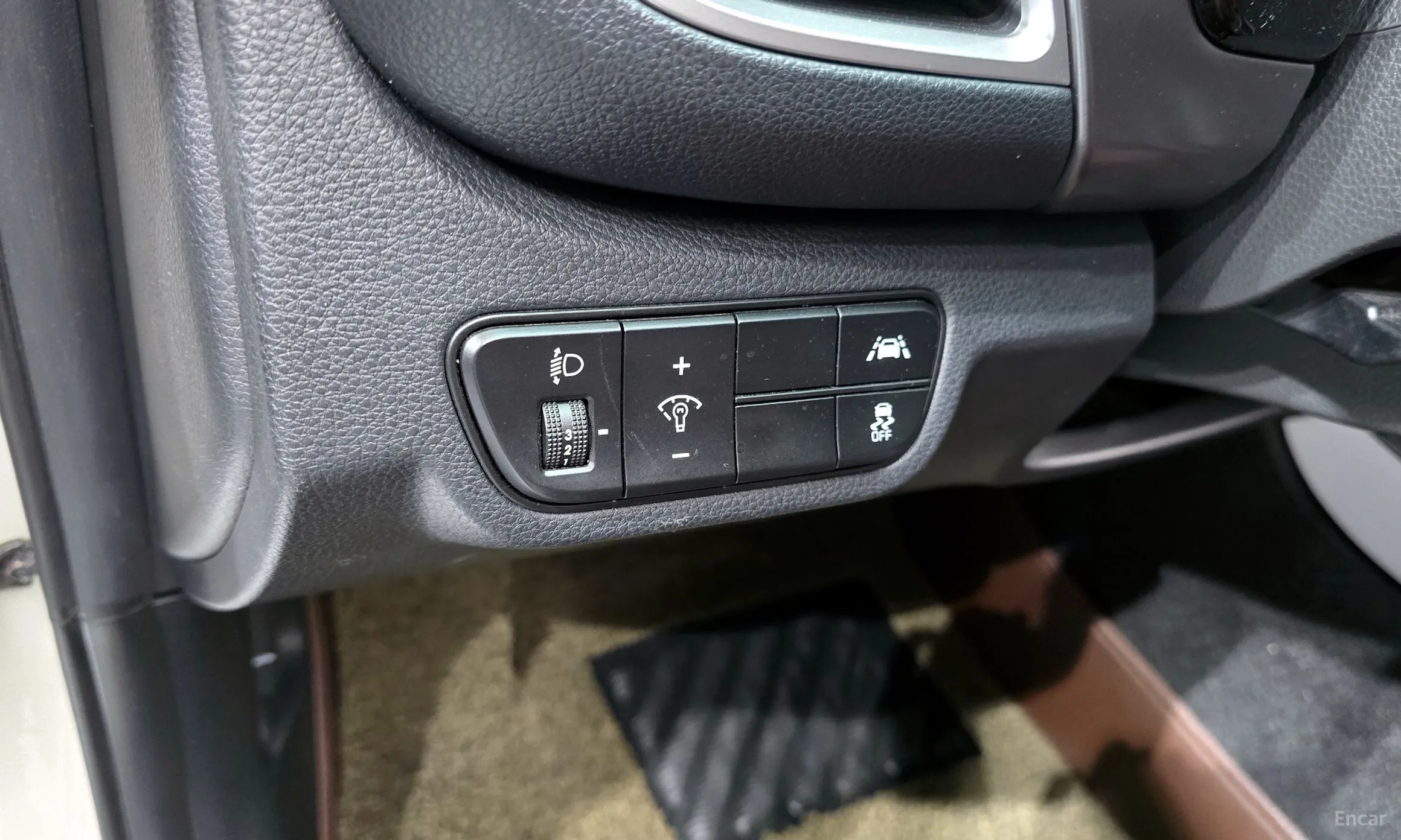 Kia Seltos превью 17