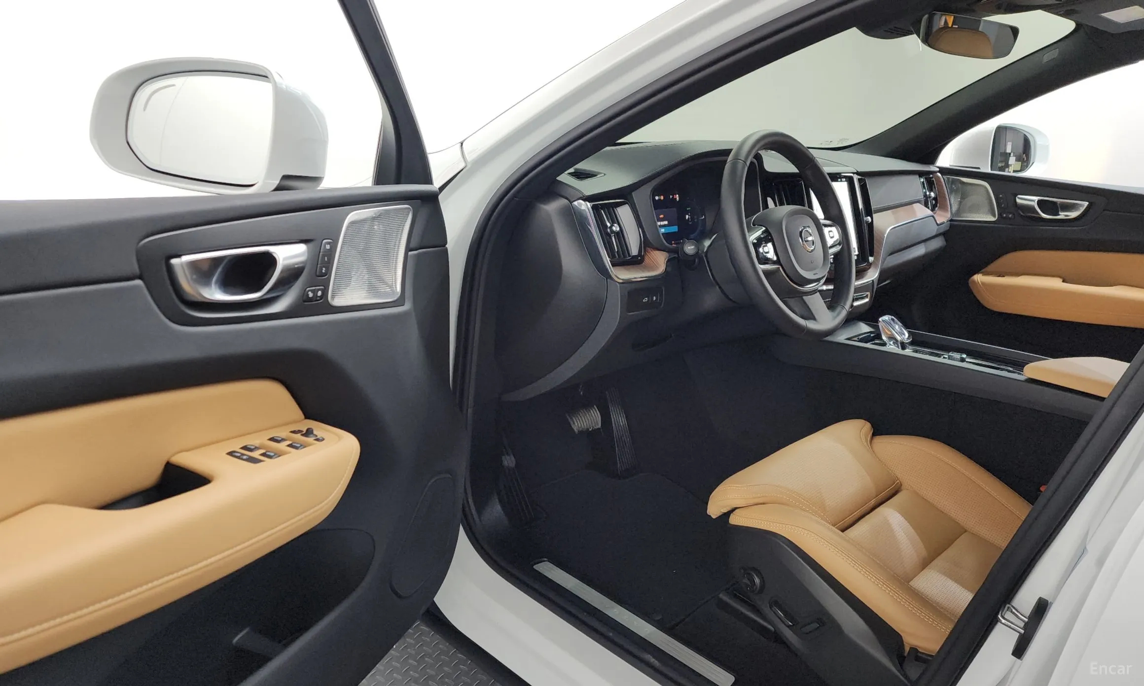 Volvo XC60 Gen 2 превью 10