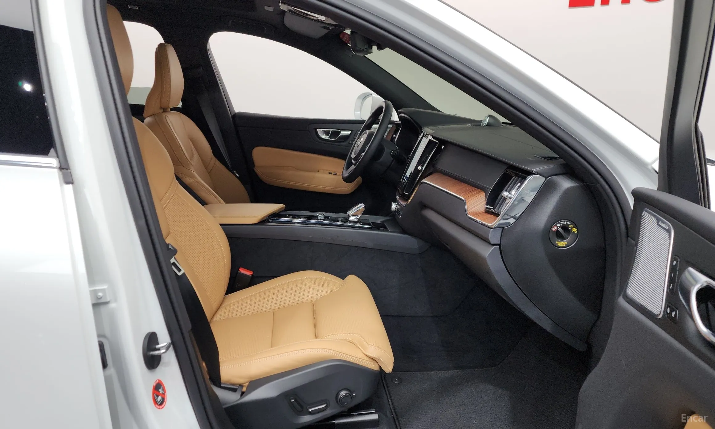 Volvo XC60 Gen 2 превью 11