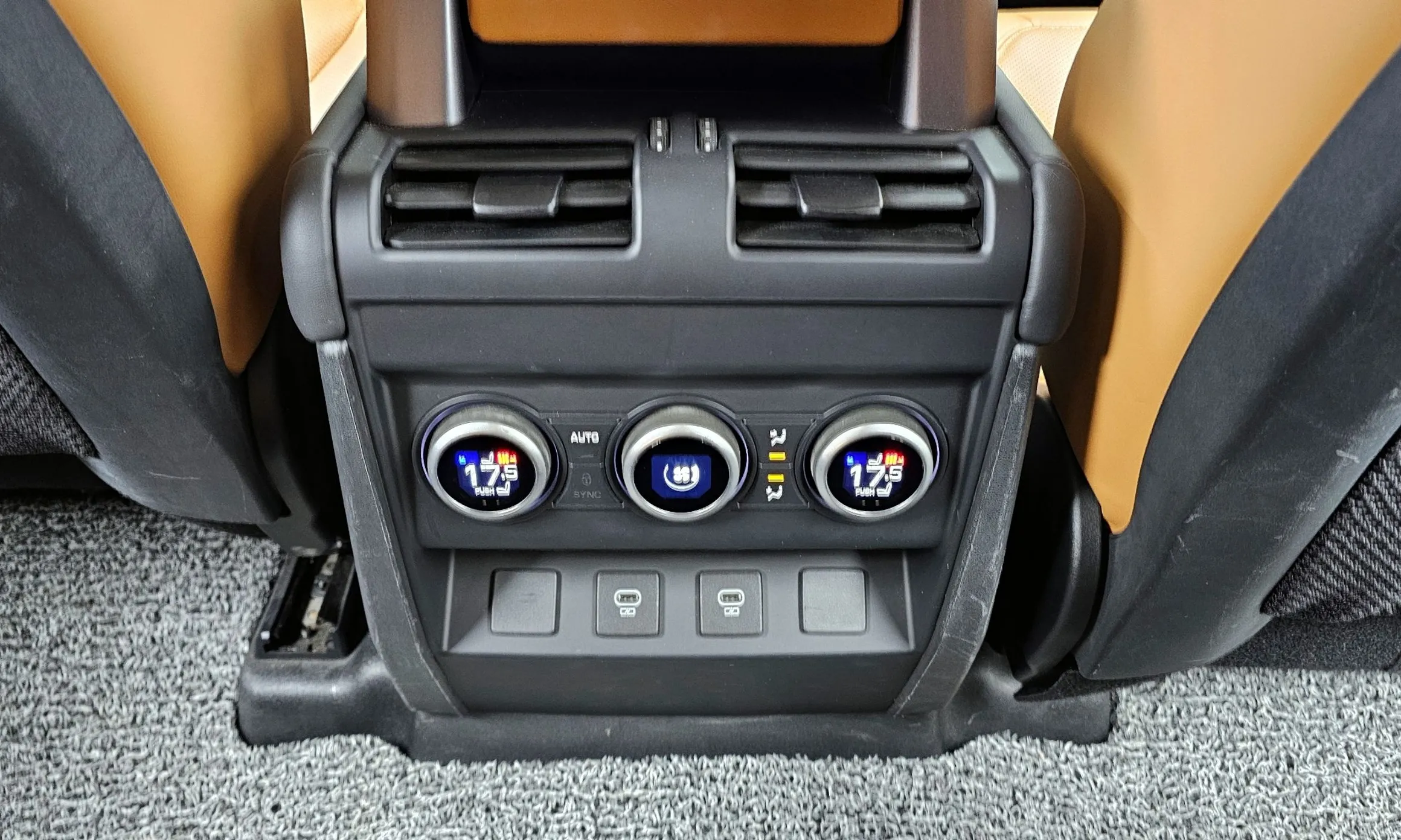 Land Rover Defender (L663) превью 18