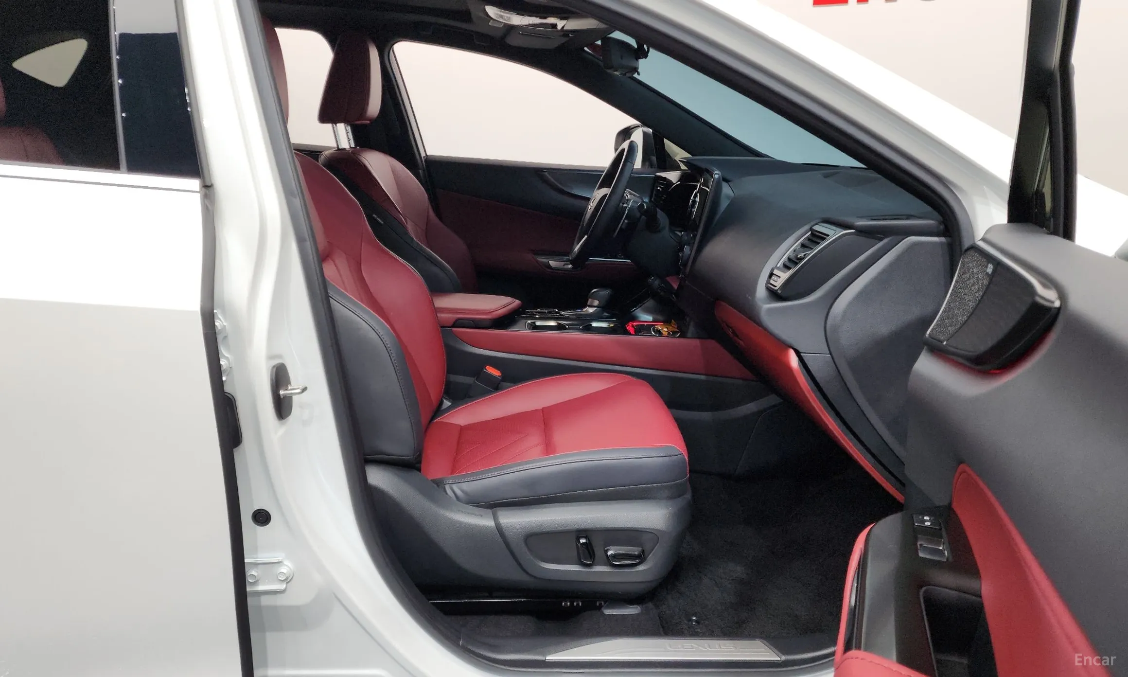 Lexus NX350h Gen 2 превью 11