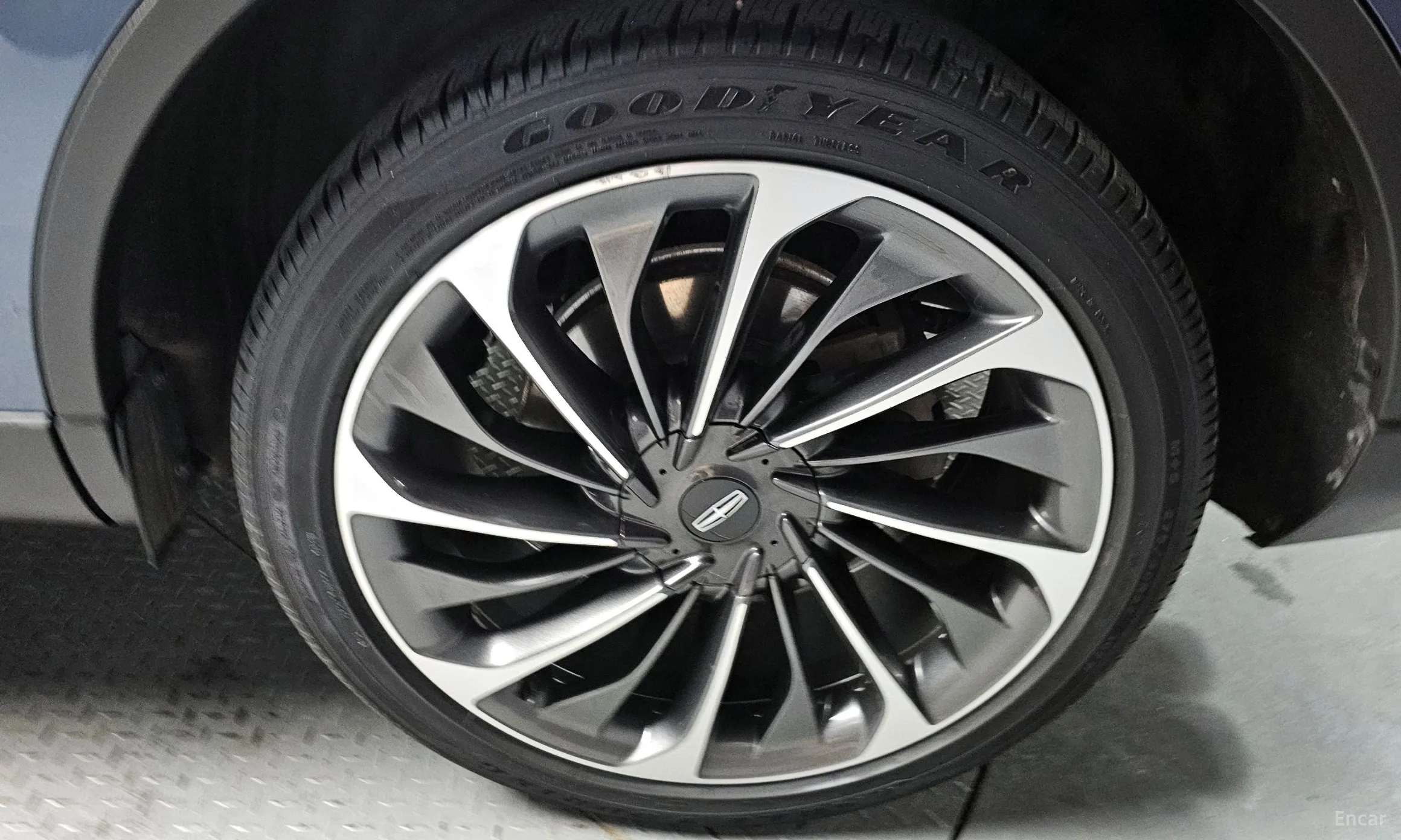 Lincoln Aviator 2nd Generation превью 5