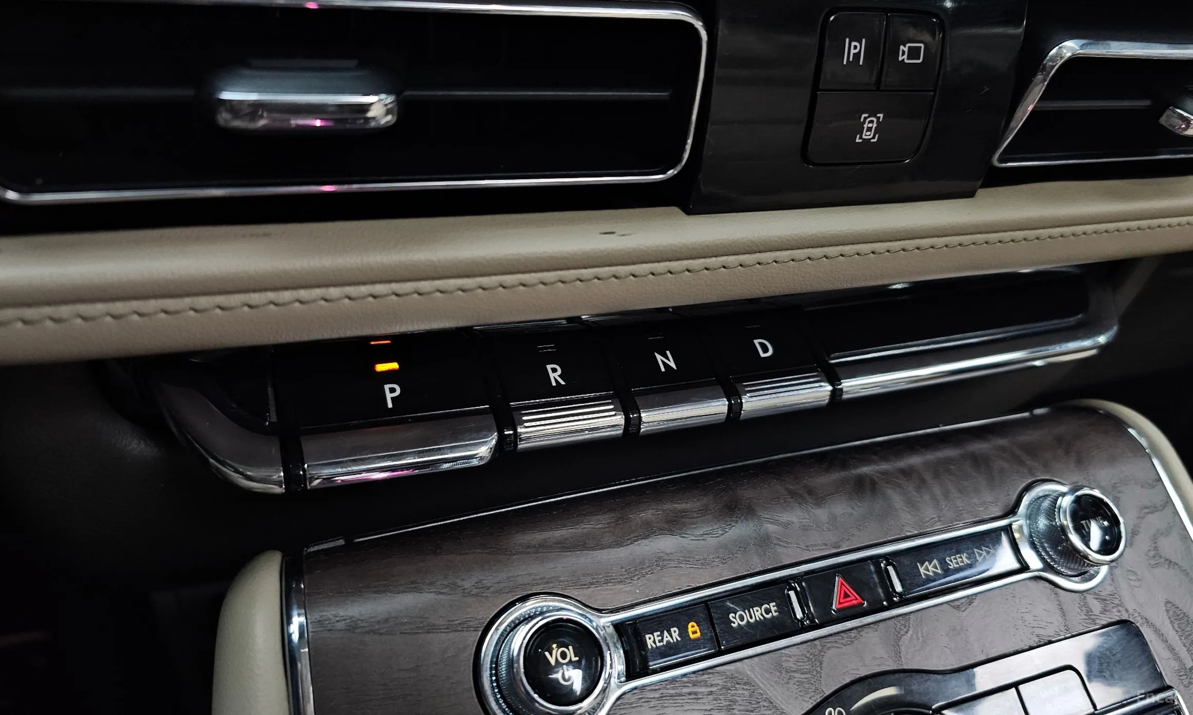 Lincoln Aviator 2nd Generation превью 9