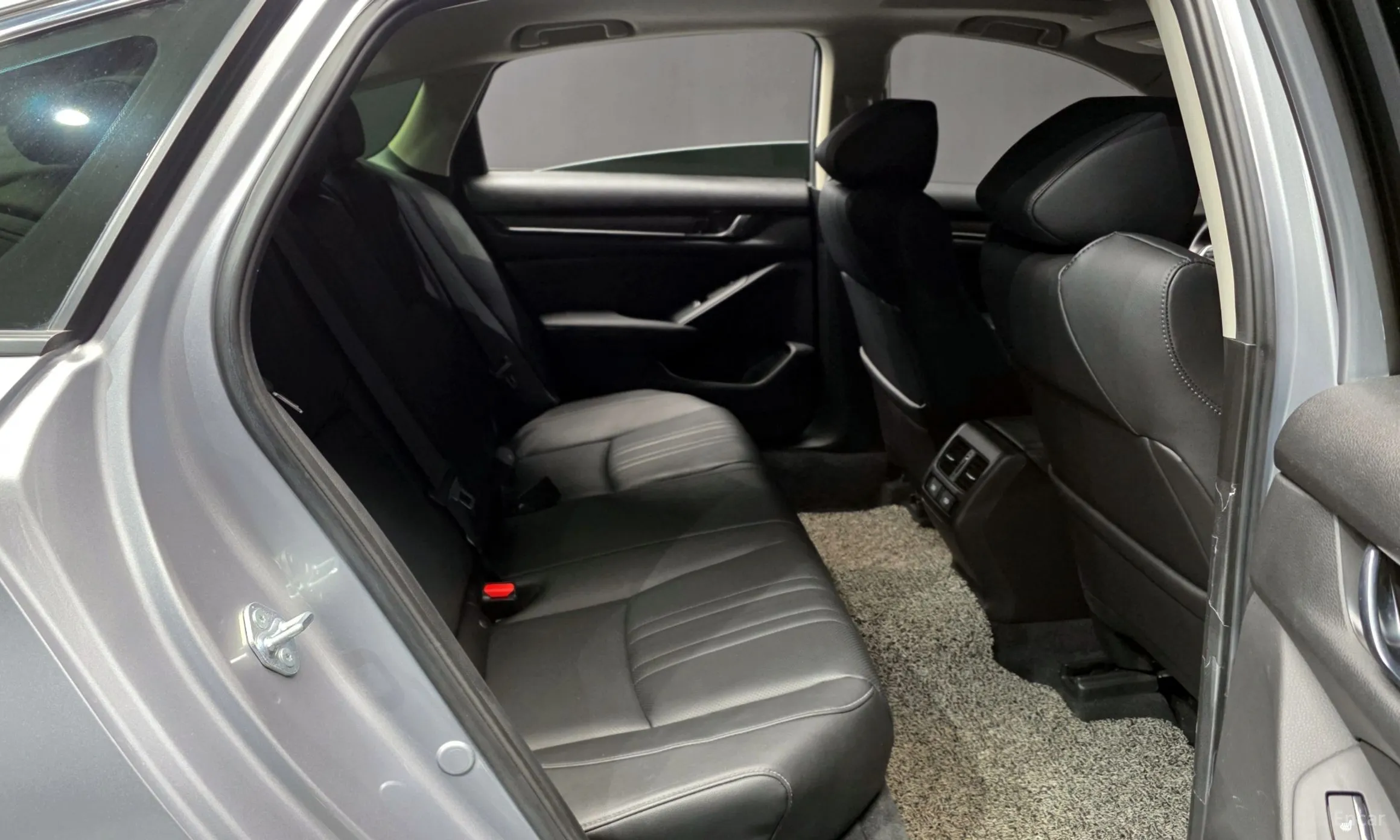 Honda Accord 10th Generation превью 12