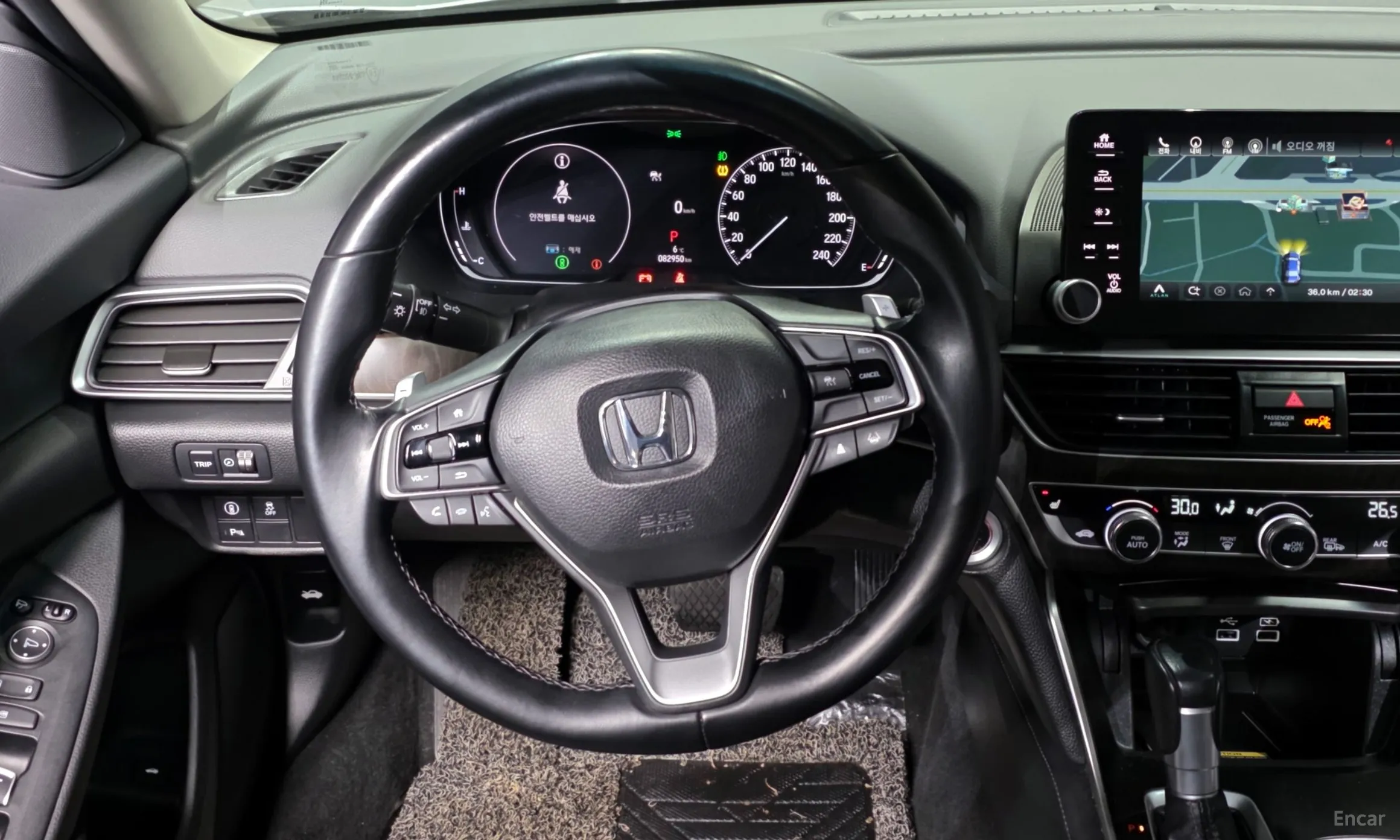 Honda Accord 10th Generation превью 13