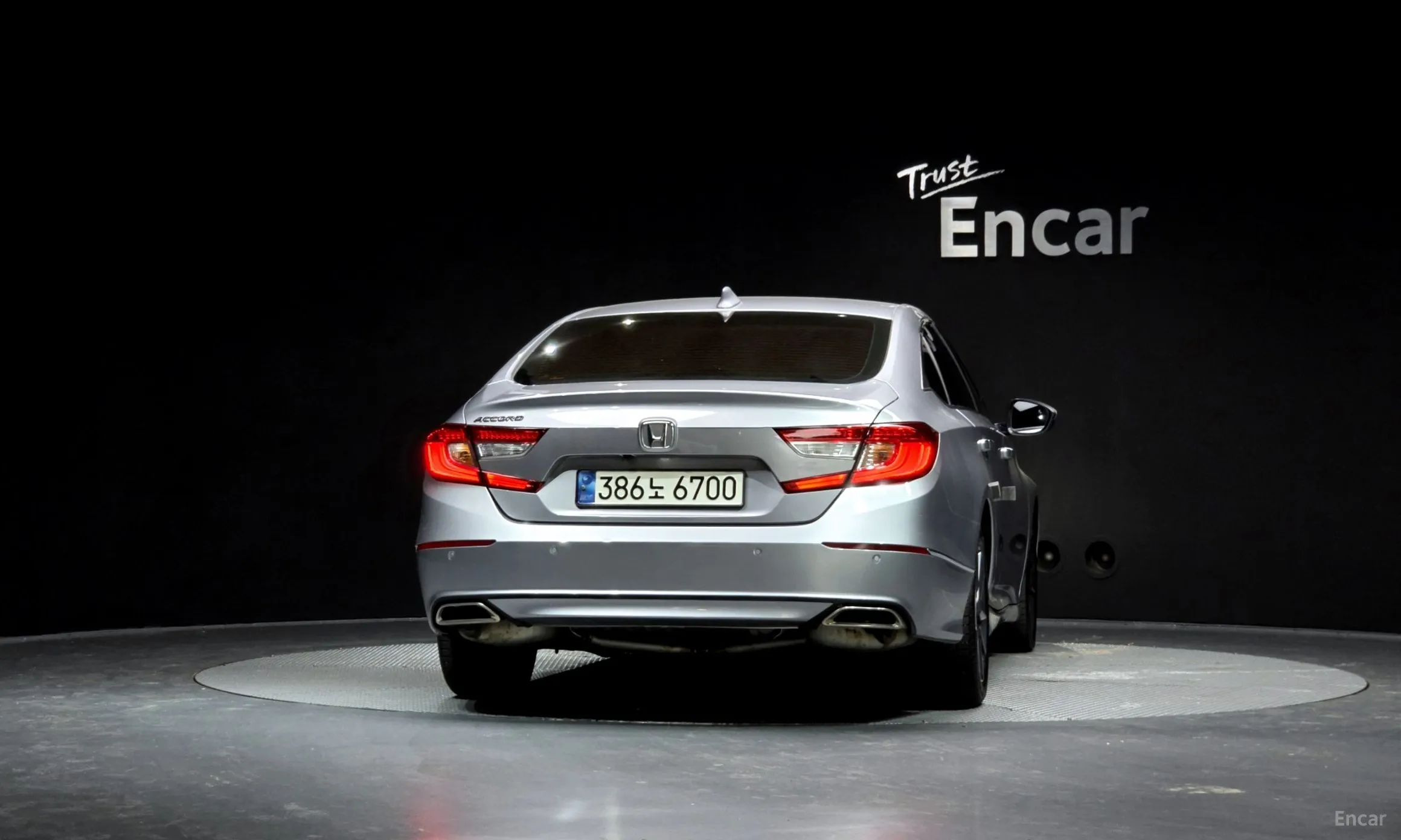 Honda Accord 10th Generation превью 4