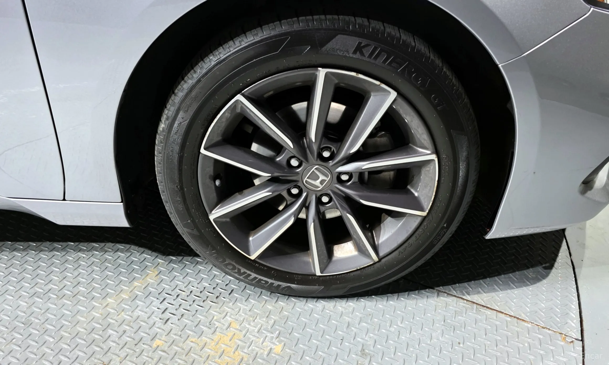 Honda Accord 10th Generation превью 5