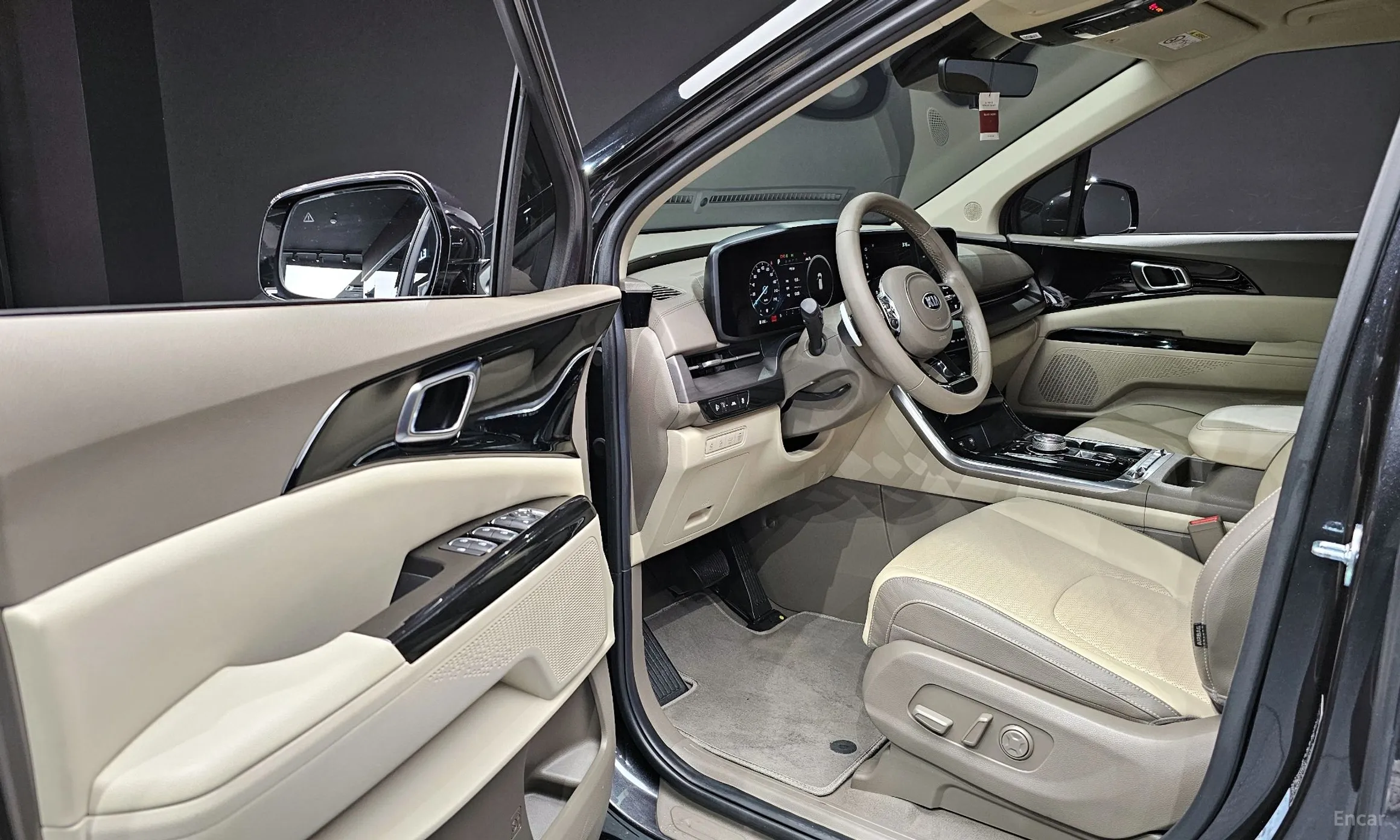 Kia Carnival Gen 4 превью 11