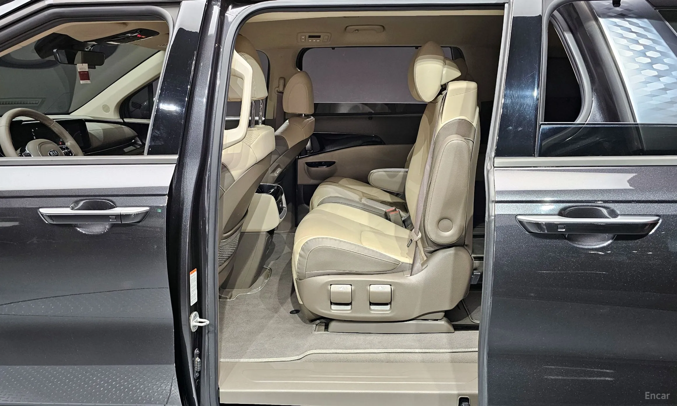Kia Carnival Gen 4 превью 12