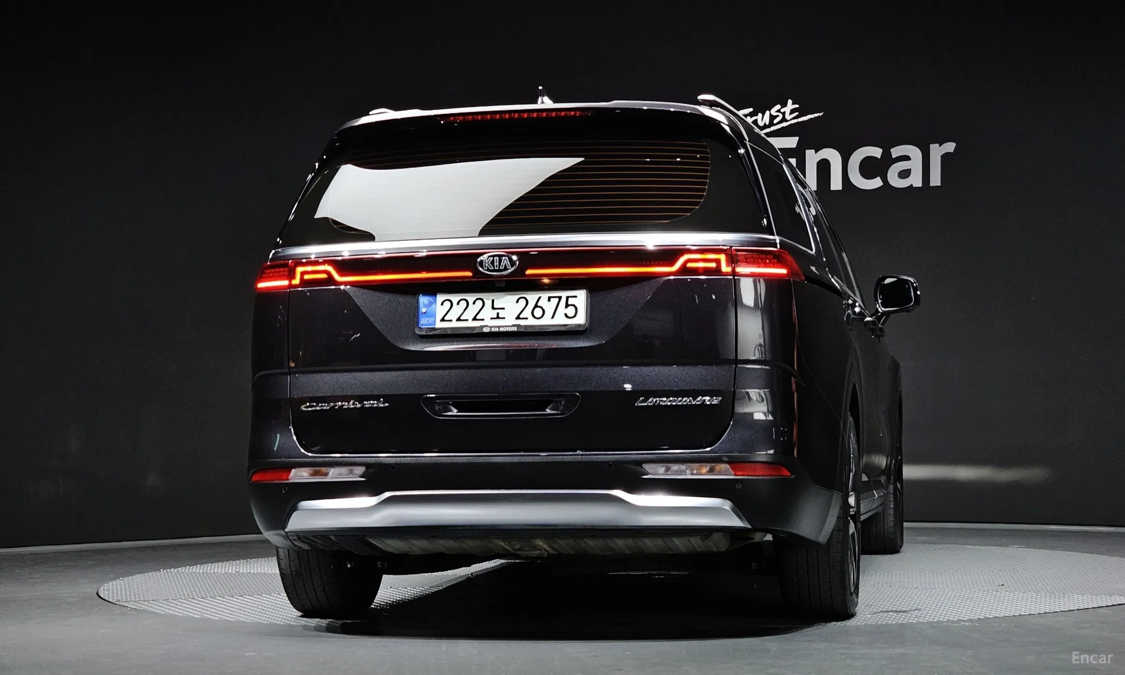 Kia Carnival Gen 4 превью 4