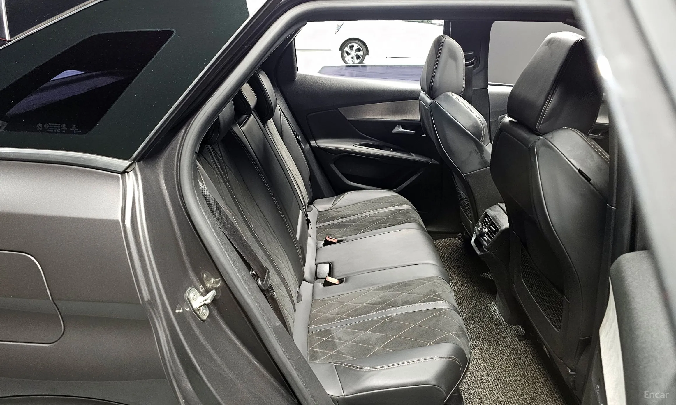Peugeot 3008 2nd generation превью 11