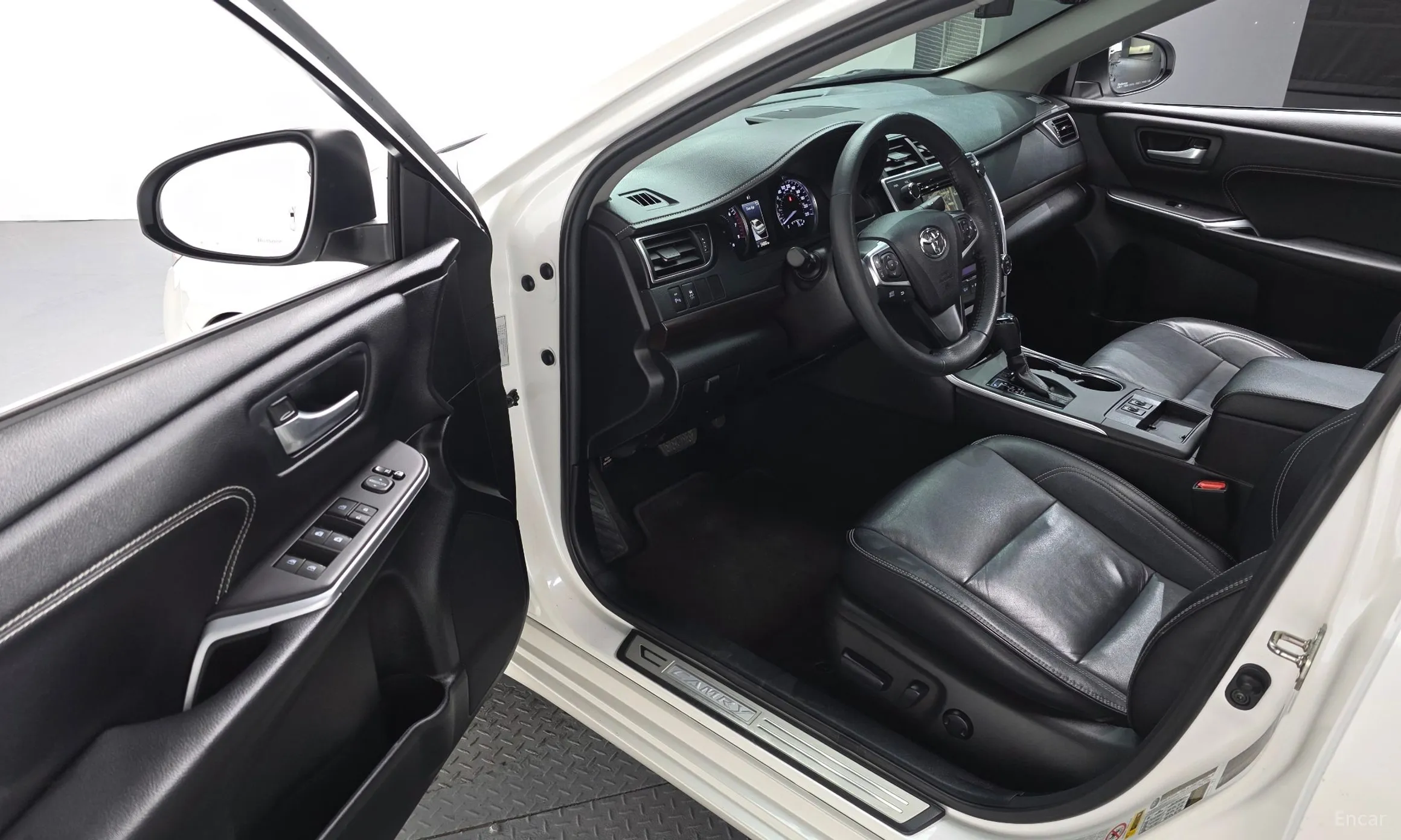 Toyota New Camry превью 11
