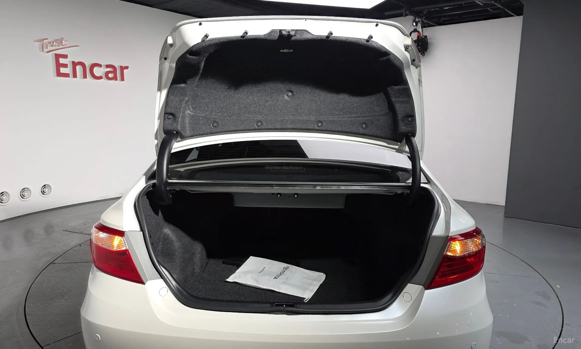 Toyota New Camry превью 20