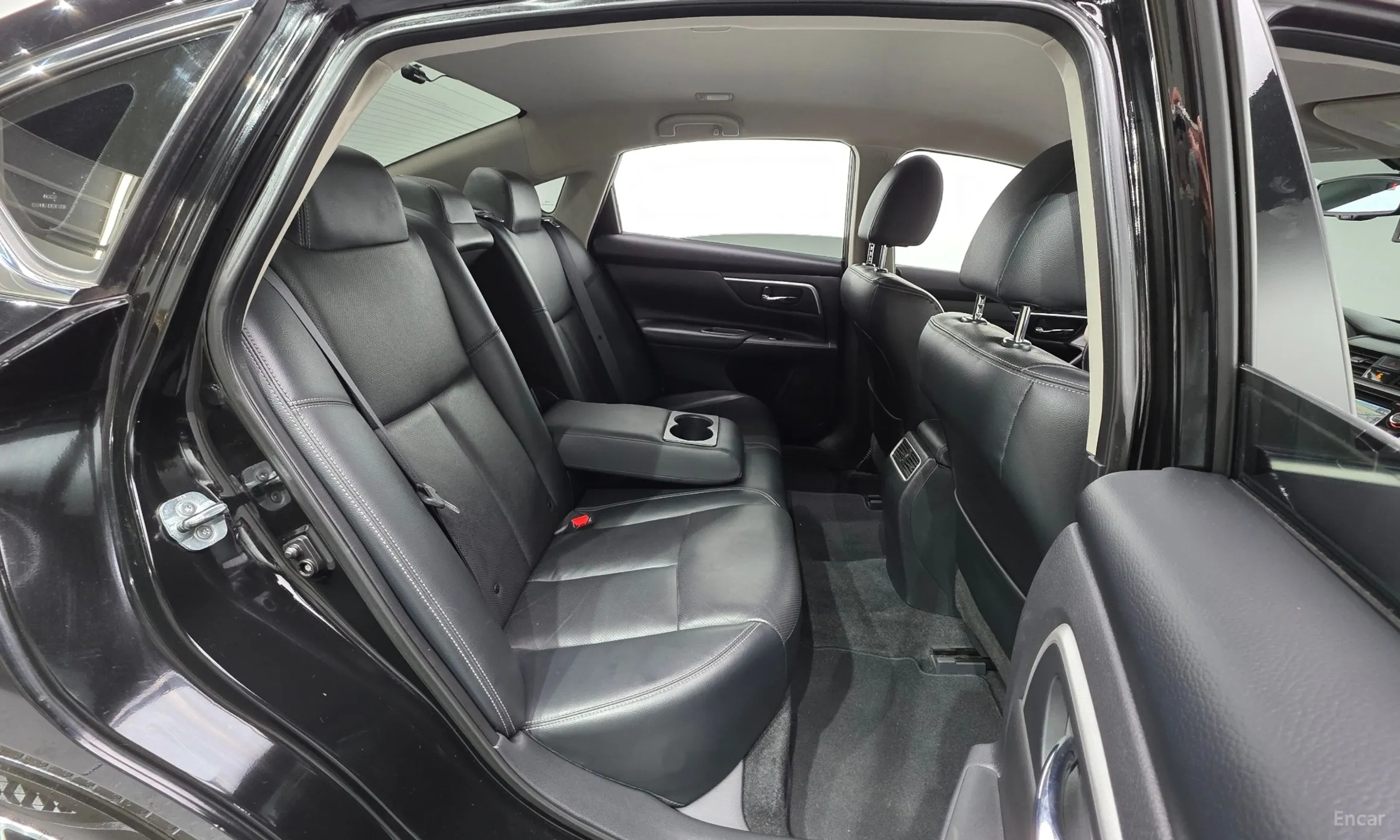 Nissan Altima превью 19